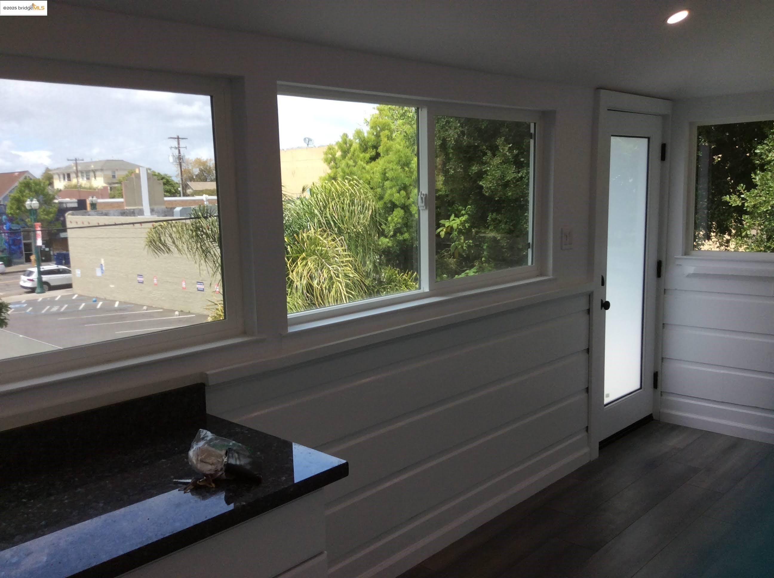 Detail Gallery Image 21 of 23 For 1213 Park Ave, Alameda,  CA 94501 - – Beds | – Baths