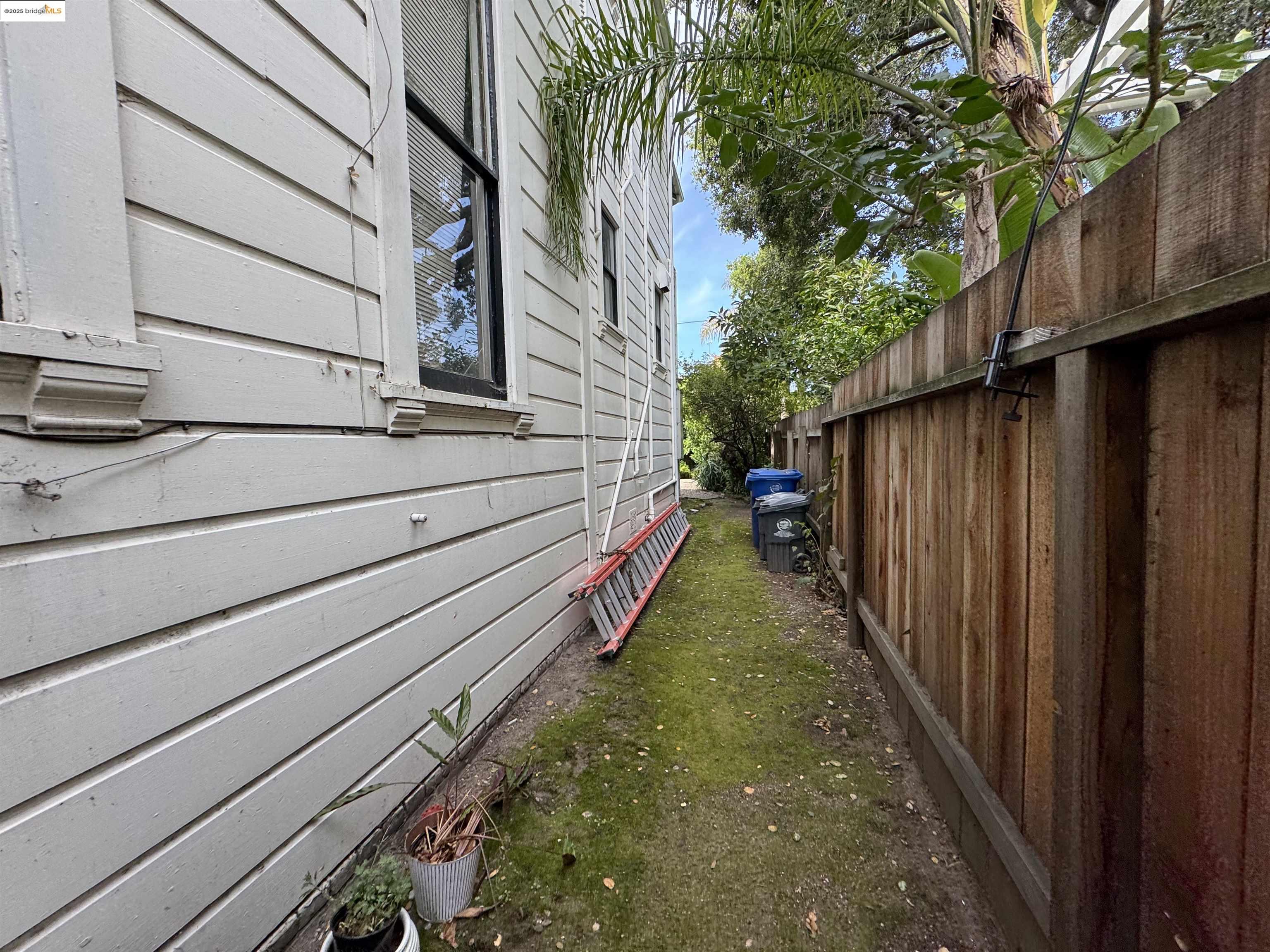 Detail Gallery Image 6 of 23 For 1213 Park Ave, Alameda,  CA 94501 - – Beds | – Baths