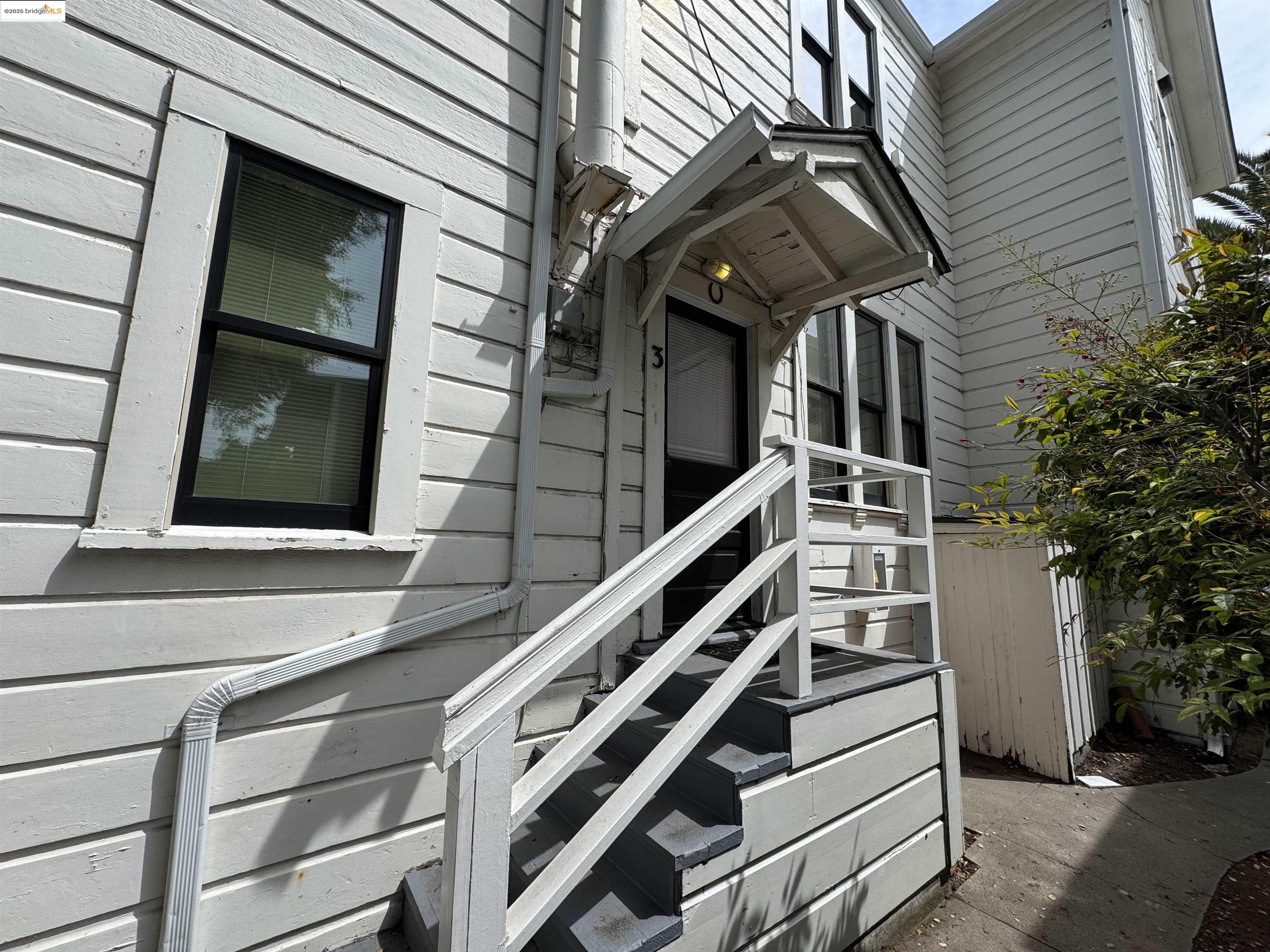 Detail Gallery Image 10 of 23 For 1213 Park Ave, Alameda,  CA 94501 - – Beds | – Baths