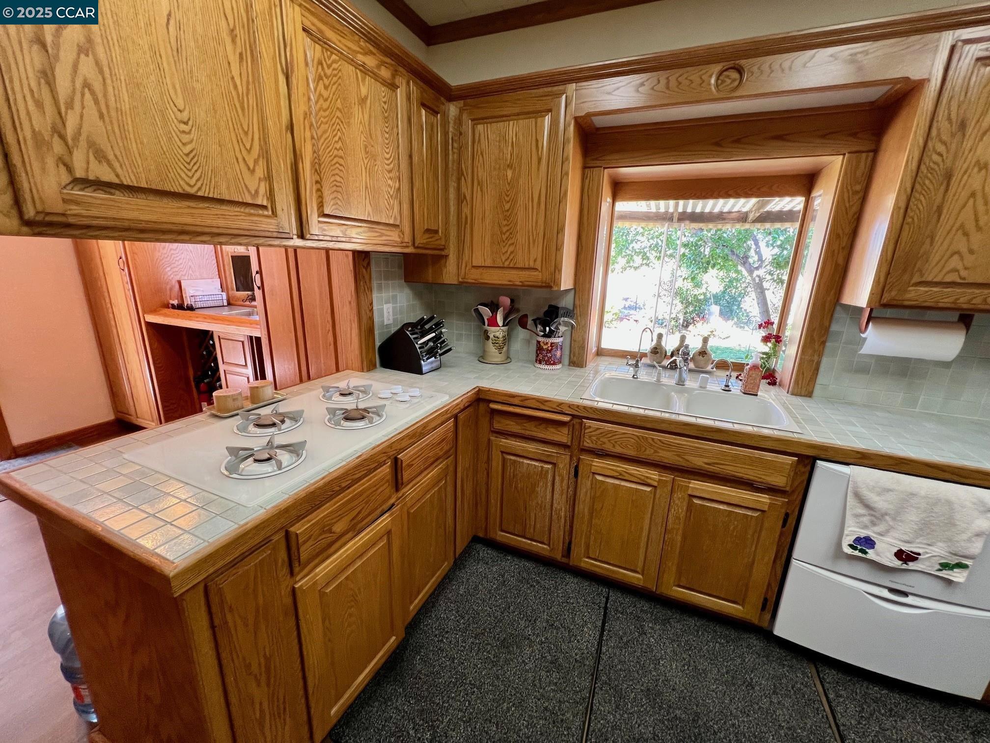 Detail Gallery Image 22 of 55 For 2421 Smith Rd, Brentwood,  CA 94513-5422 - 5 Beds | 3 Baths