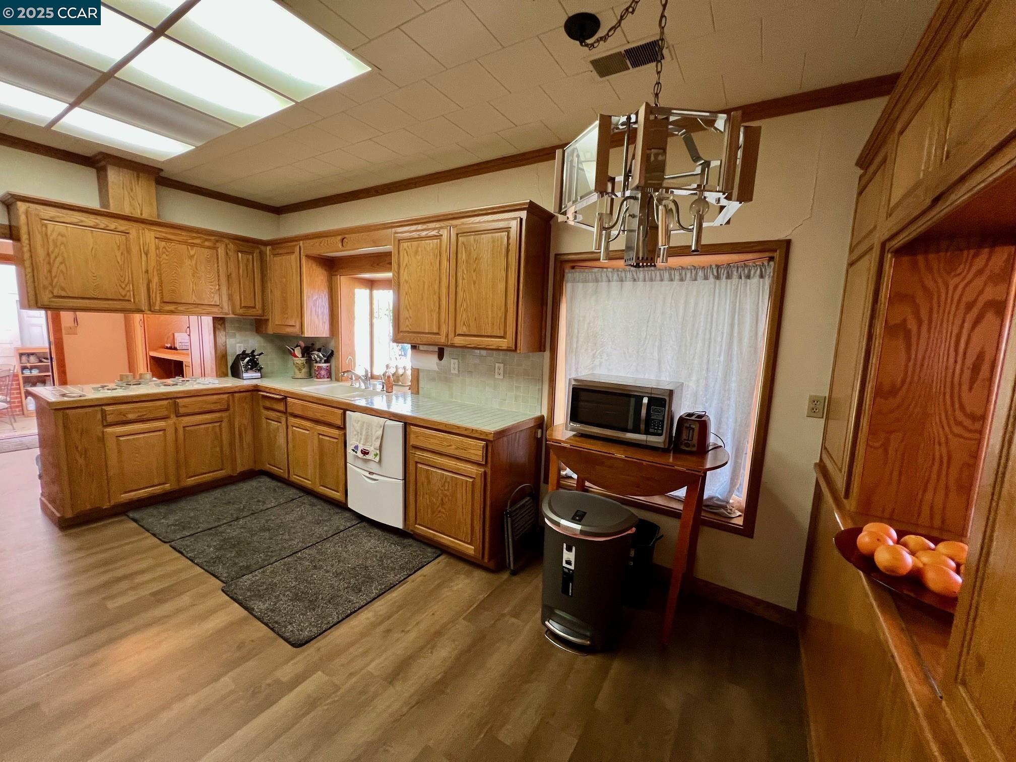 Detail Gallery Image 23 of 55 For 2421 Smith Rd, Brentwood,  CA 94513-5422 - 5 Beds | 3 Baths