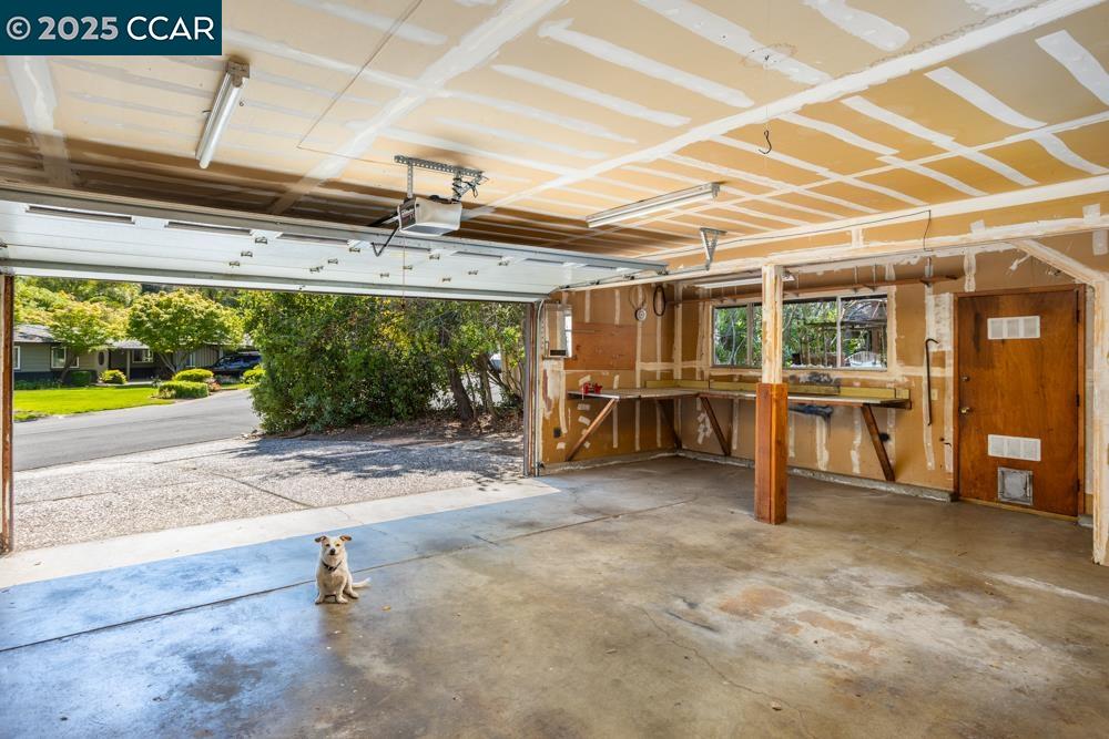 Detail Gallery Image 18 of 19 For 244 Ivy Dr, Orinda,  CA 94563 - 4 Beds | 3 Baths