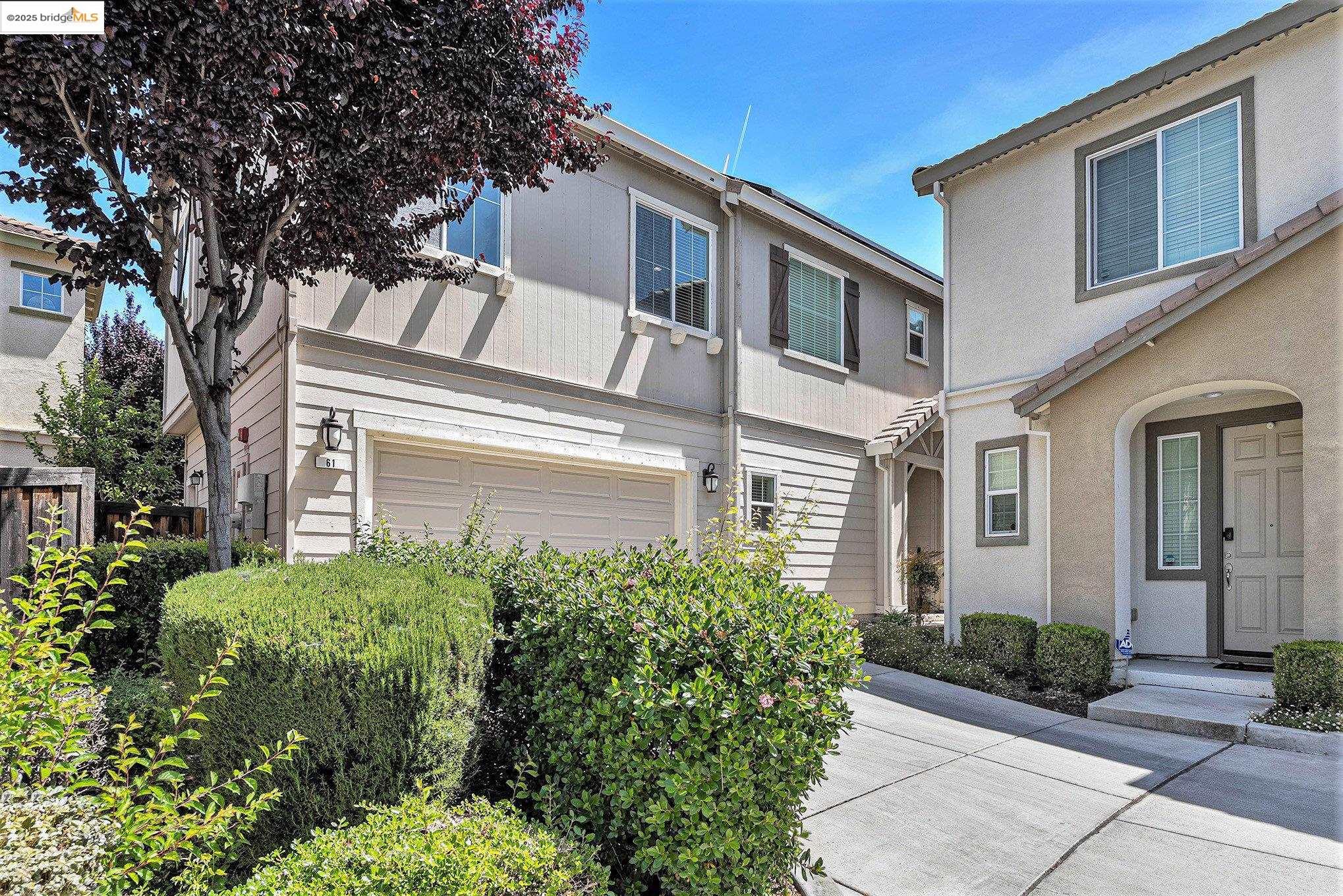 Detail Gallery Image 2 of 22 For 61 Halsey Ct, Pittsburg,  CA 94565 - 4 Beds | 2/1 Baths