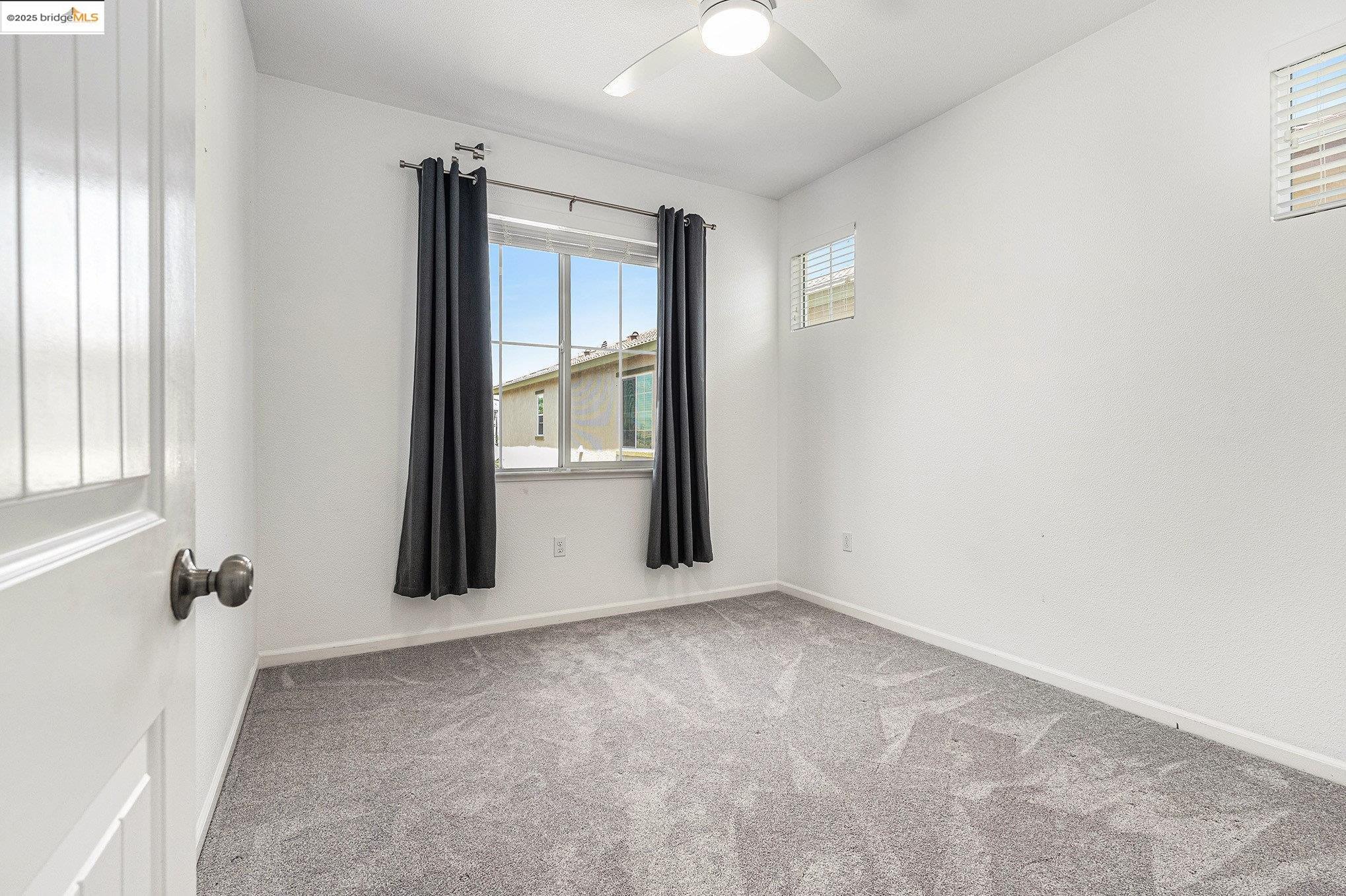 Detail Gallery Image 18 of 22 For 61 Halsey Ct, Pittsburg,  CA 94565 - 4 Beds | 2/1 Baths