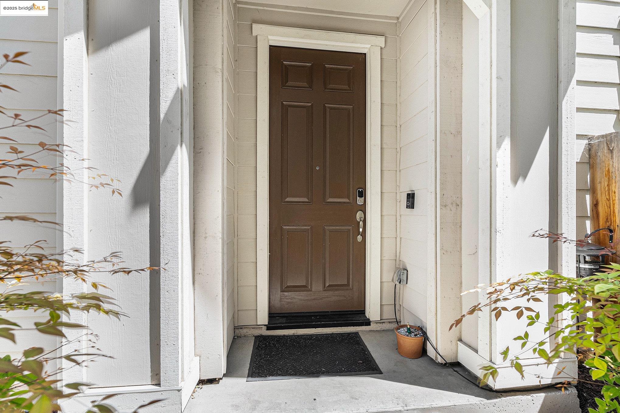 Detail Gallery Image 3 of 22 For 61 Halsey Ct, Pittsburg,  CA 94565 - 4 Beds | 2/1 Baths