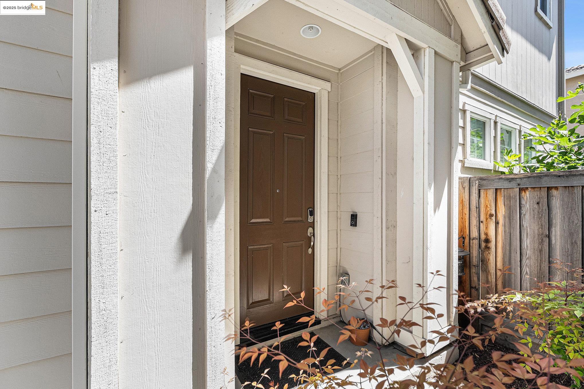 Detail Gallery Image 4 of 22 For 61 Halsey Ct, Pittsburg,  CA 94565 - 4 Beds | 2/1 Baths