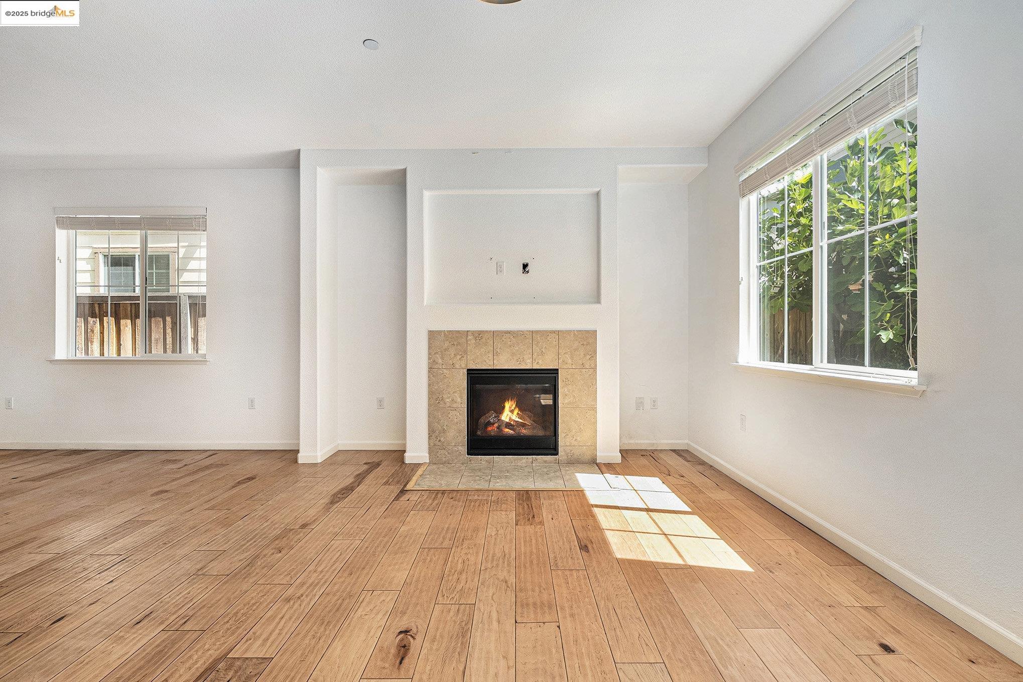 Detail Gallery Image 6 of 22 For 61 Halsey Ct, Pittsburg,  CA 94565 - 4 Beds | 2/1 Baths