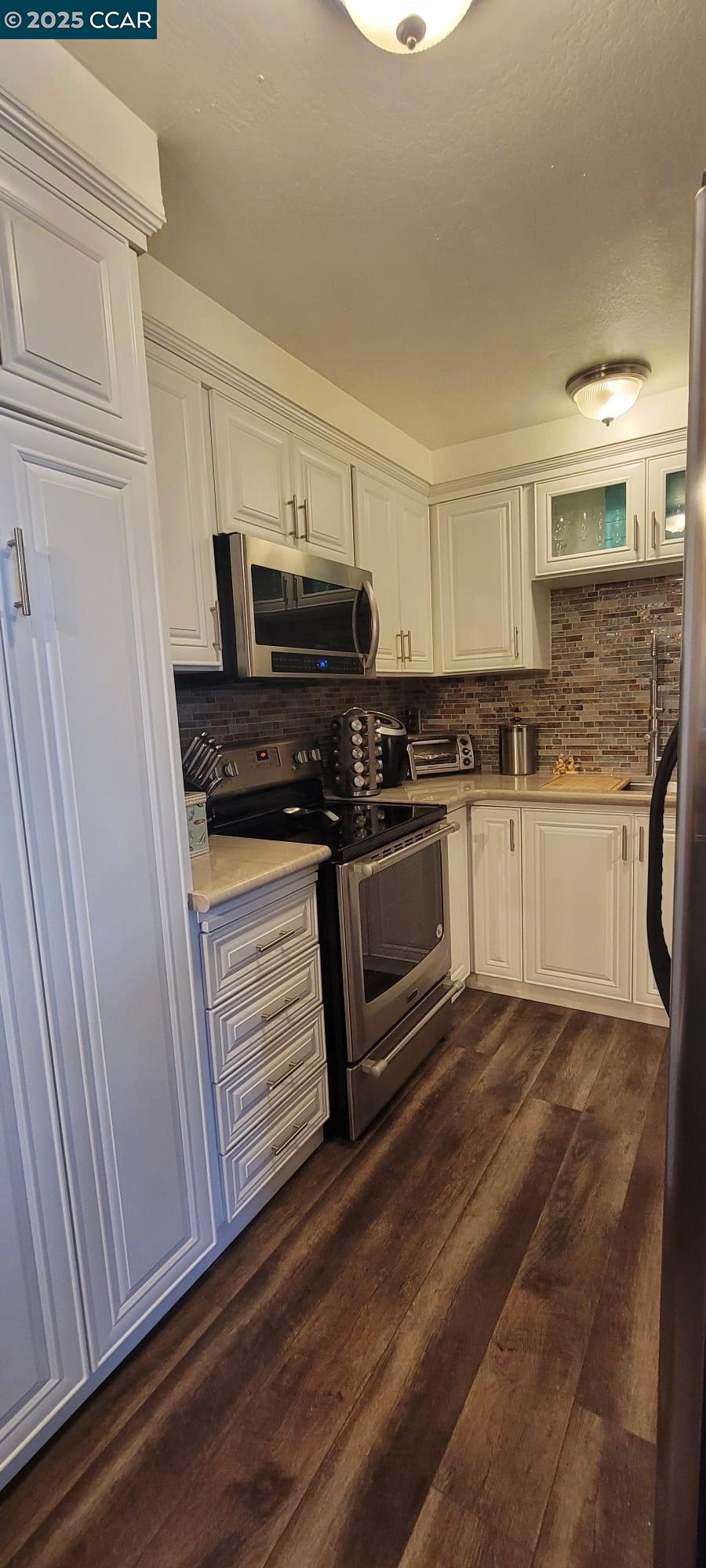 Photo #10: 41098127 Listing: Photo #10