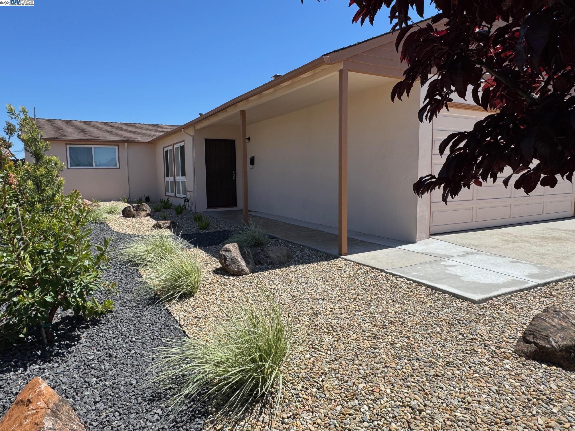 Detail Gallery Image 2 of 19 For 1212 Asbury Ct, San Leandro,  CA 94579 - 3 Beds | 1 Baths