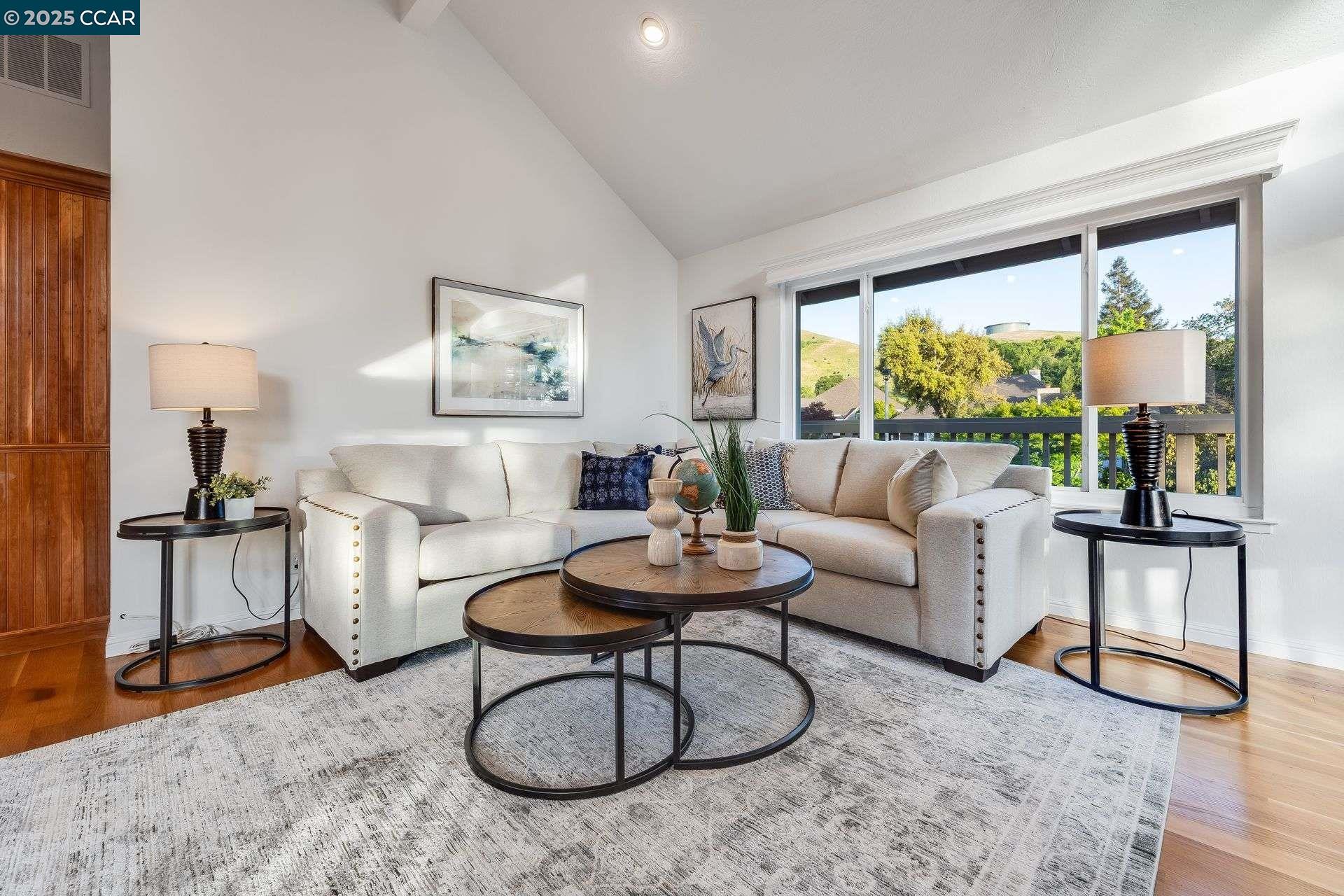 Detail Gallery Image 13 of 54 For 9 Irvine Drive, Moraga,  CA 94556 - 4 Beds | 2/1 Baths