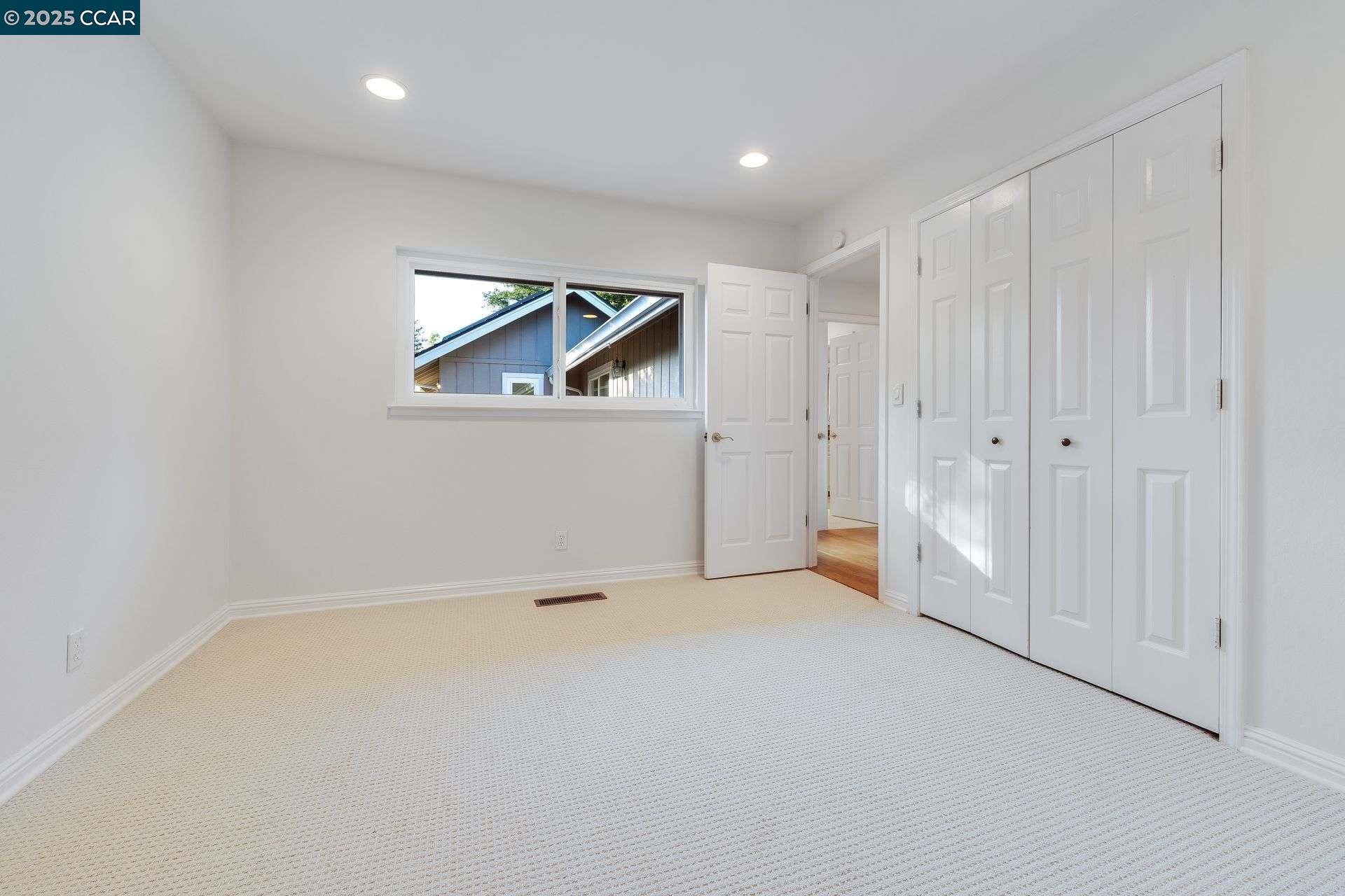 Detail Gallery Image 32 of 54 For 9 Irvine Drive, Moraga,  CA 94556 - 4 Beds | 2/1 Baths