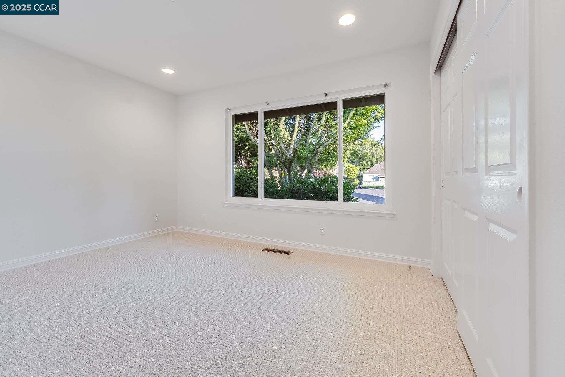 Detail Gallery Image 35 of 54 For 9 Irvine Drive, Moraga,  CA 94556 - 4 Beds | 2/1 Baths
