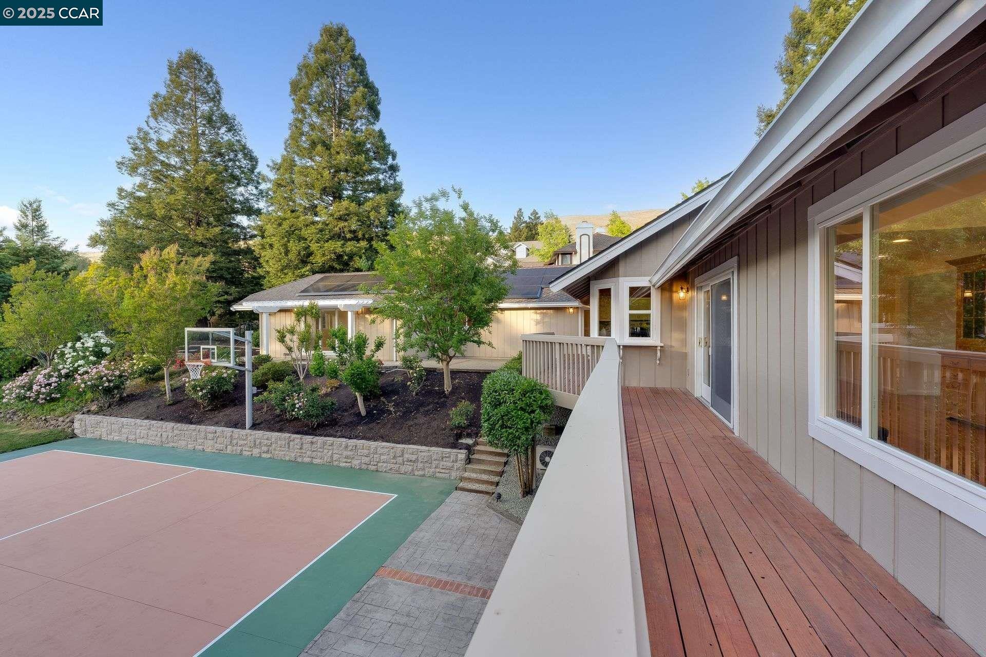 Detail Gallery Image 42 of 54 For 9 Irvine Drive, Moraga,  CA 94556 - 4 Beds | 2/1 Baths