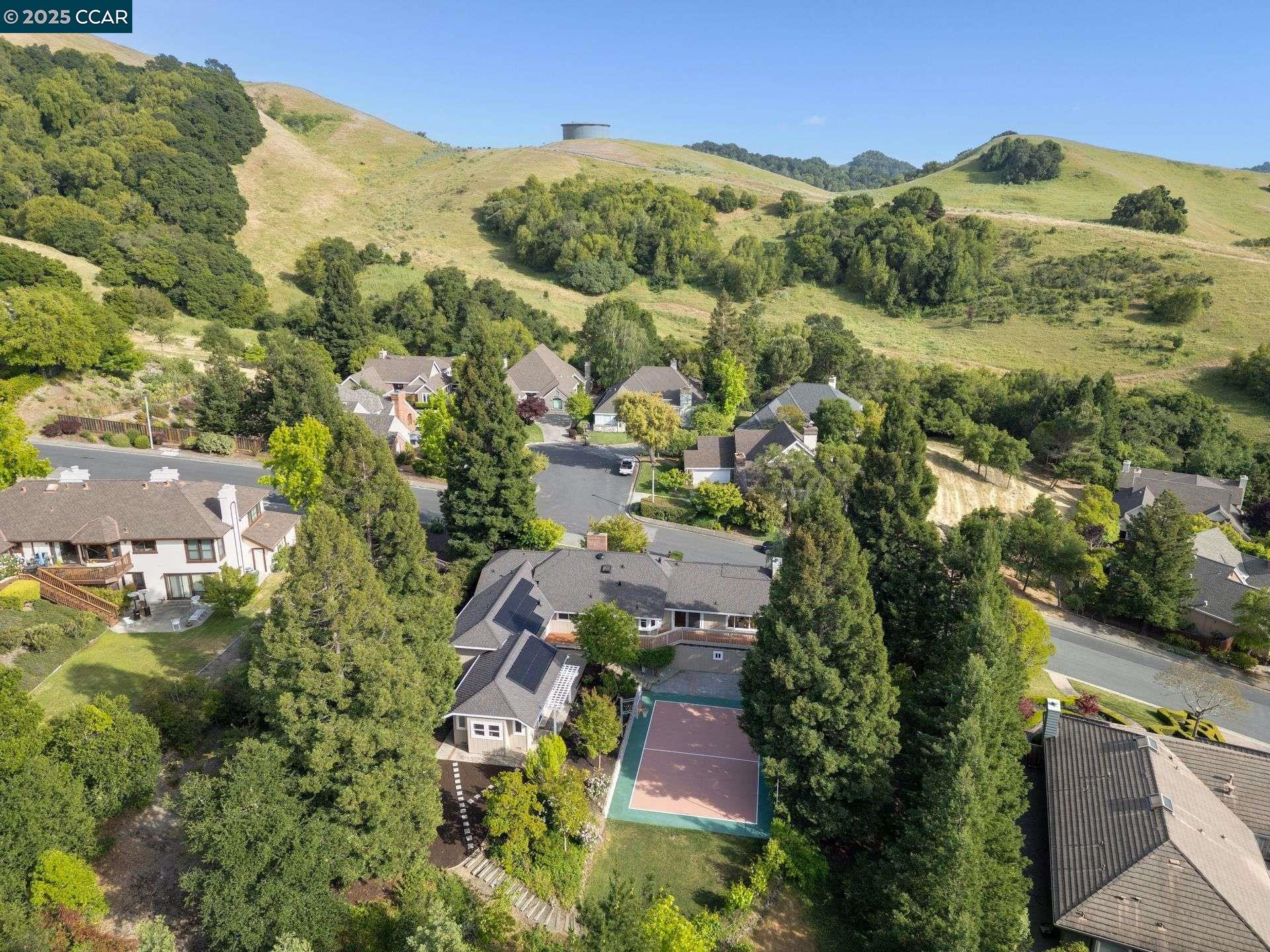 Detail Gallery Image 49 of 54 For 9 Irvine Drive, Moraga,  CA 94556 - 4 Beds | 2/1 Baths