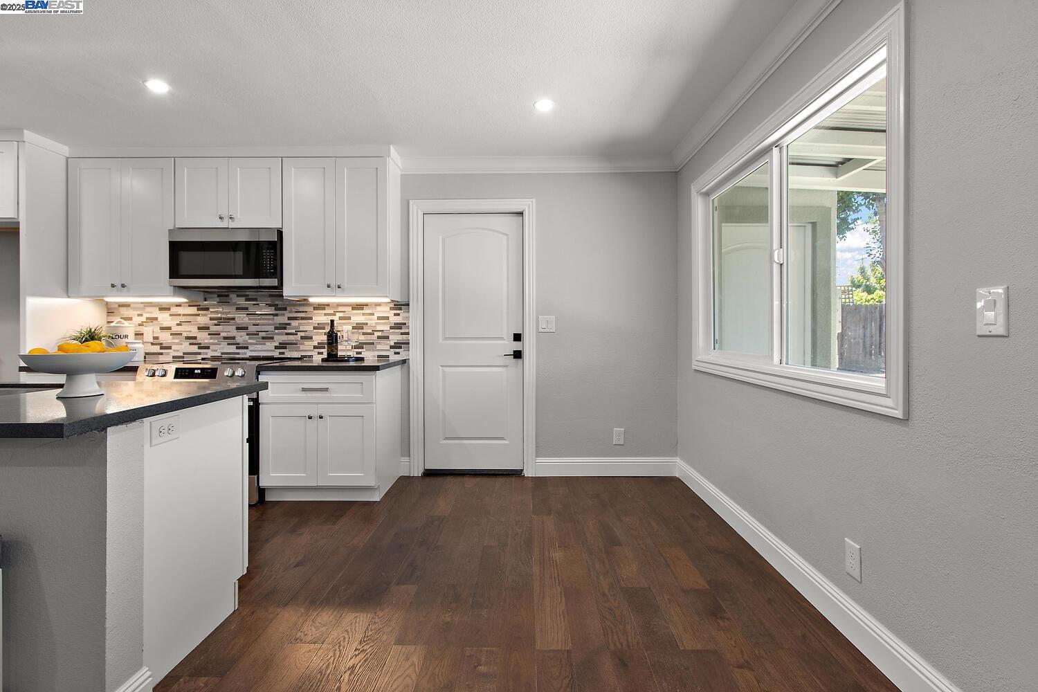 Detail Gallery Image 10 of 32 For 40167 Barbara St, Fremont,  CA 94538 - 3 Beds | 1 Baths
