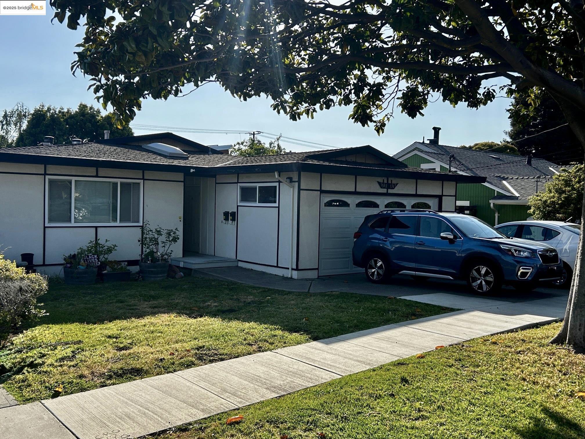 Detail Gallery Image 1 of 26 For 1345 Elm St, El Cerrito,  CA 94530 - 2 Beds | 1 Baths