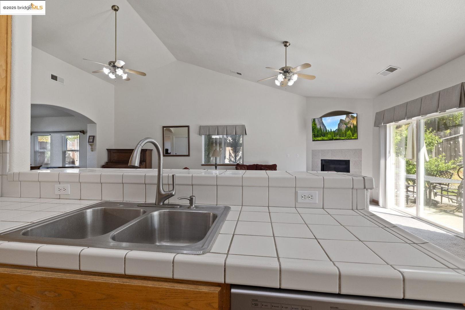 Detail Gallery Image 15 of 33 For 17611 Twin Oak Dr, Jamestown,  CA 95327 - 4 Beds | 2 Baths