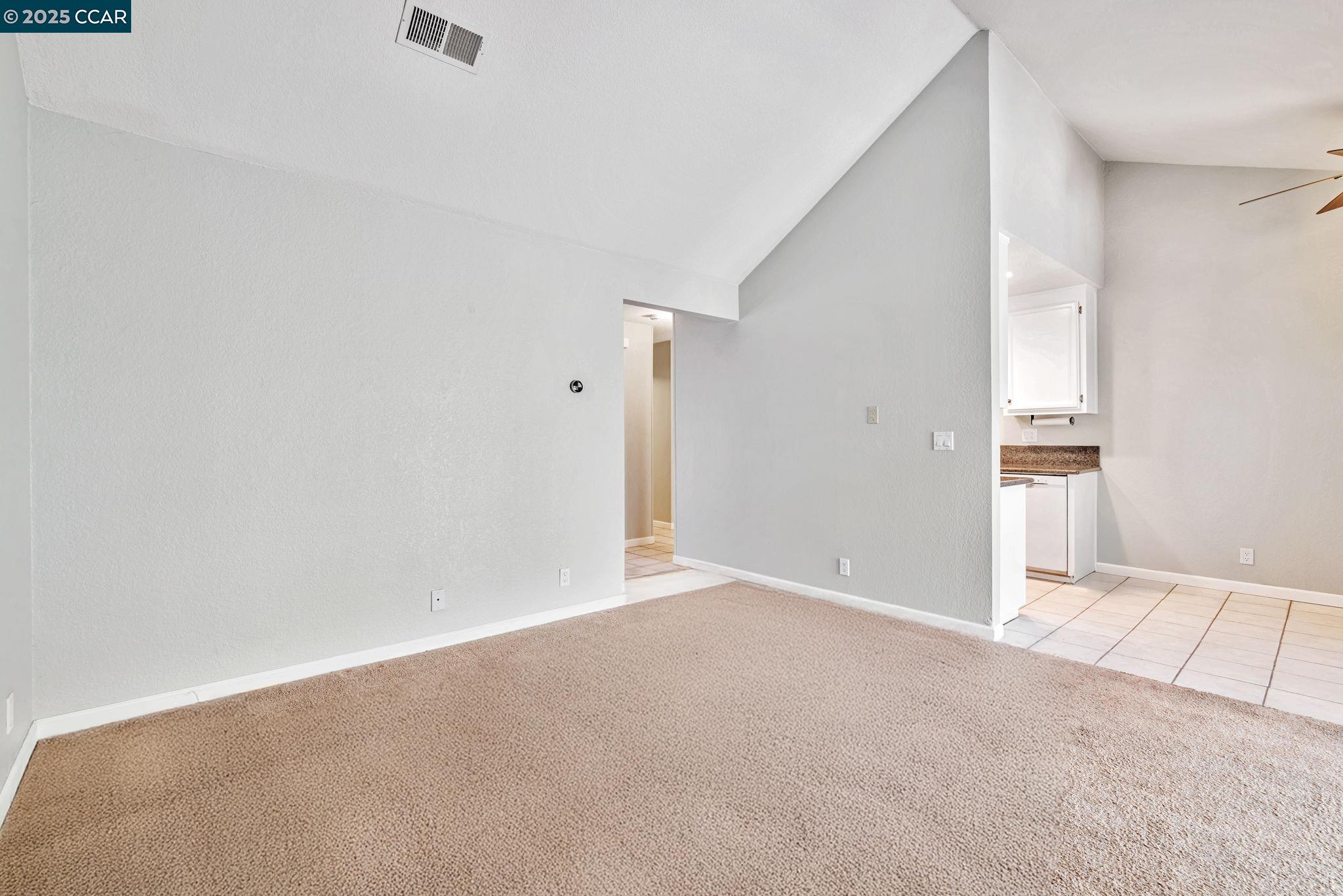 Photo #7: 41098141 Listing: Photo #7