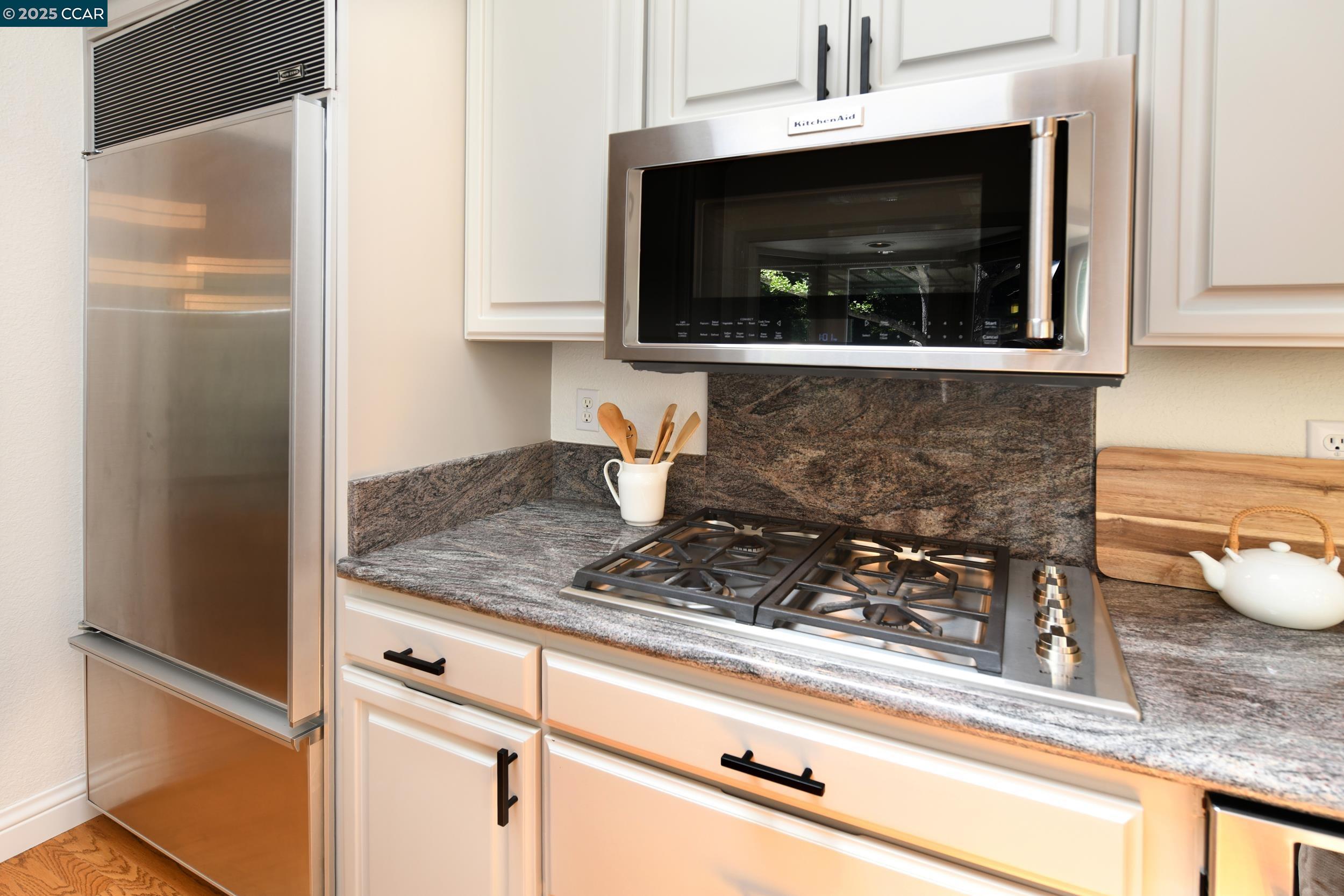 Detail Gallery Image 19 of 59 For 683 Wee Donegal, Lafayette,  CA 94549 - 5 Beds | 3/1 Baths