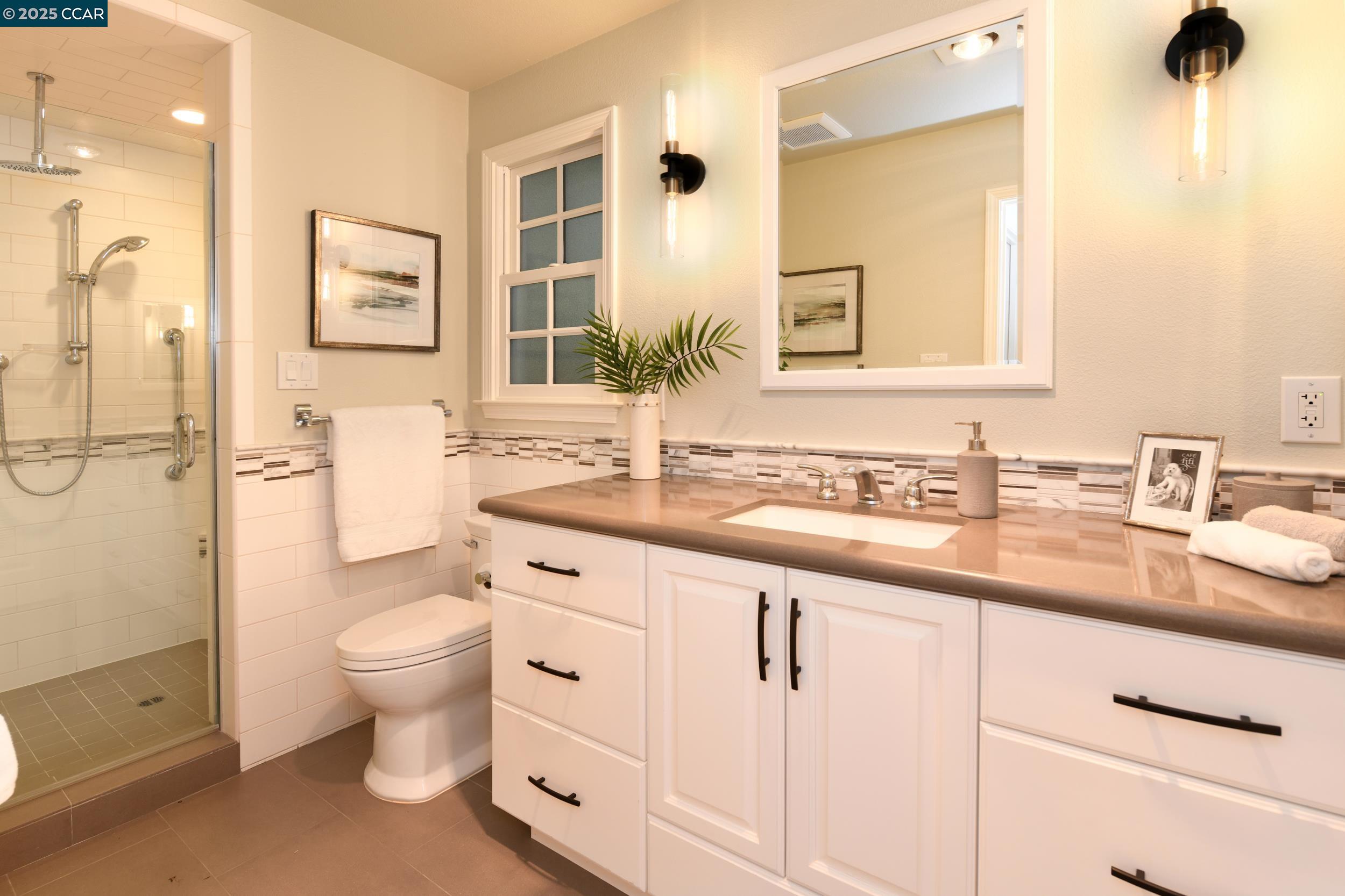 Detail Gallery Image 38 of 59 For 683 Wee Donegal, Lafayette,  CA 94549 - 5 Beds | 3/1 Baths