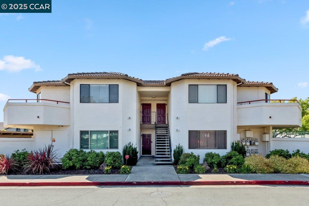 MLS: 41098146 Condo For Sale
