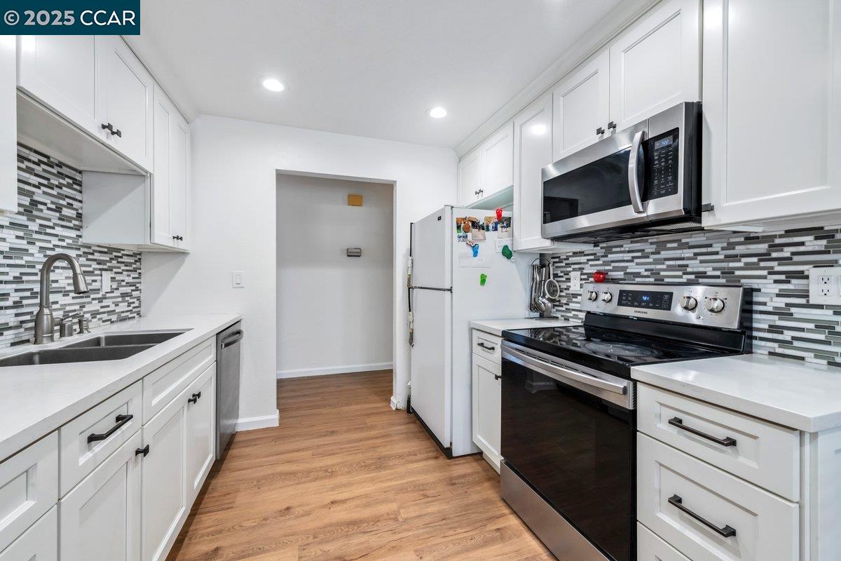 Photo #6: 41098146 Listing: Photo #6