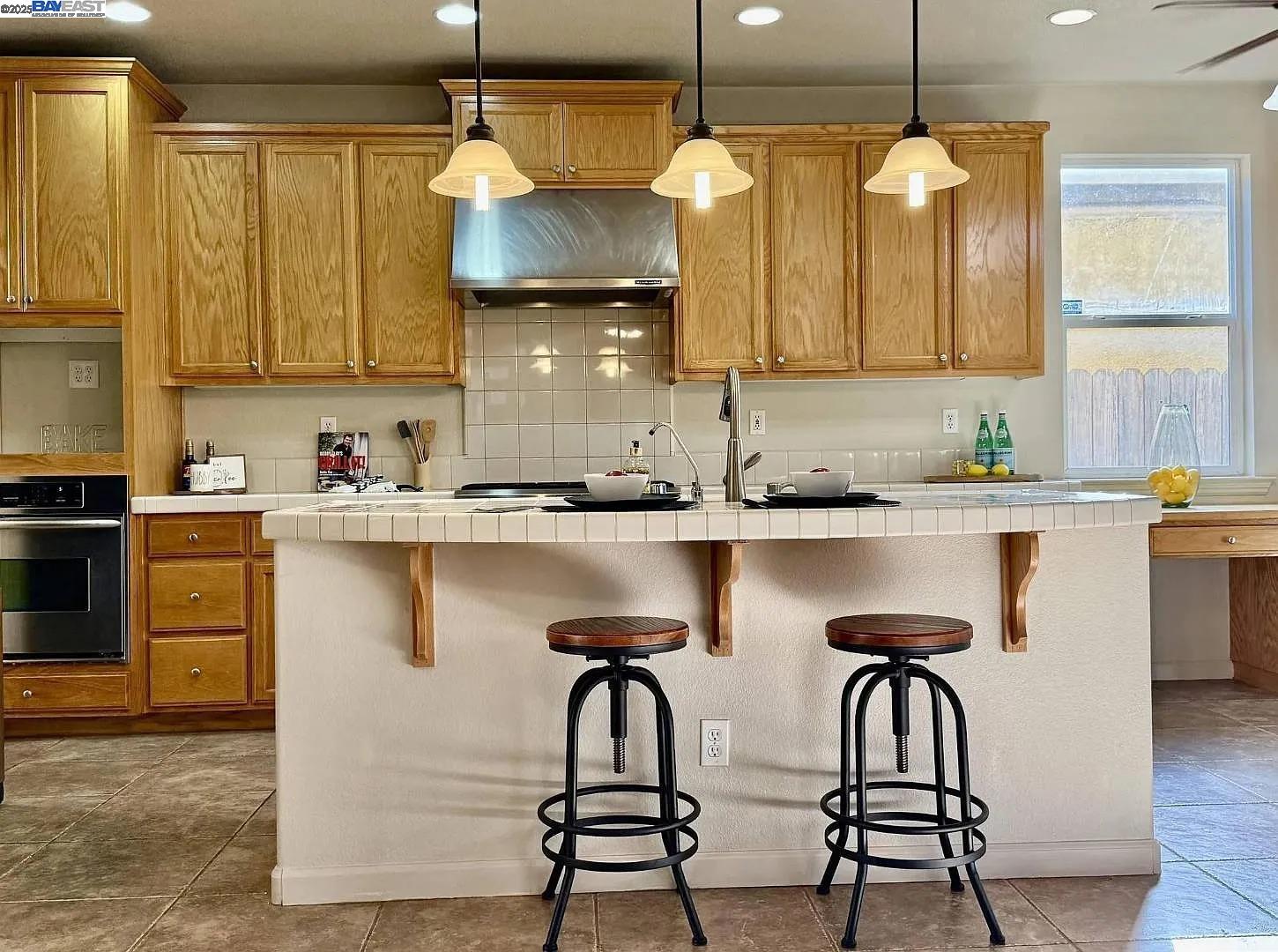 Detail Gallery Image 12 of 30 For 3017 Roslyn Drive, Modesto,  CA 95355 - 3 Beds | 2/1 Baths
