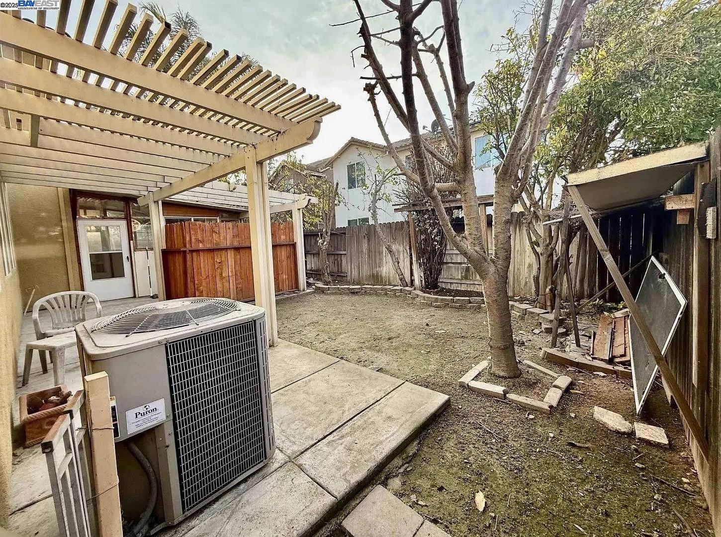 Detail Gallery Image 16 of 30 For 3017 Roslyn Drive, Modesto,  CA 95355 - 3 Beds | 2/1 Baths