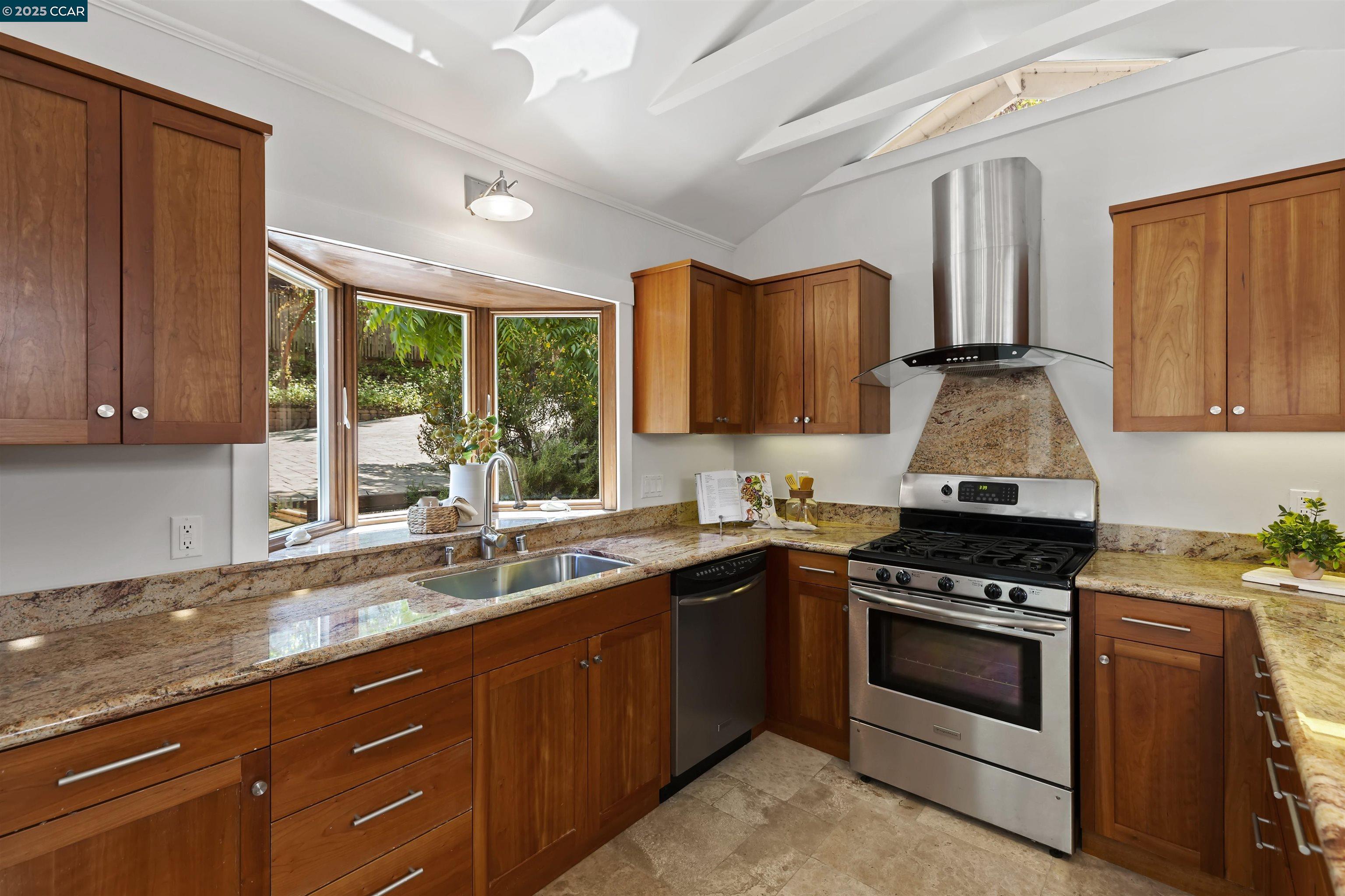 Detail Gallery Image 43 of 59 For 1754 Reliez Valley Rd, Lafayette,  CA 94549 - 6 Beds | 7 Baths