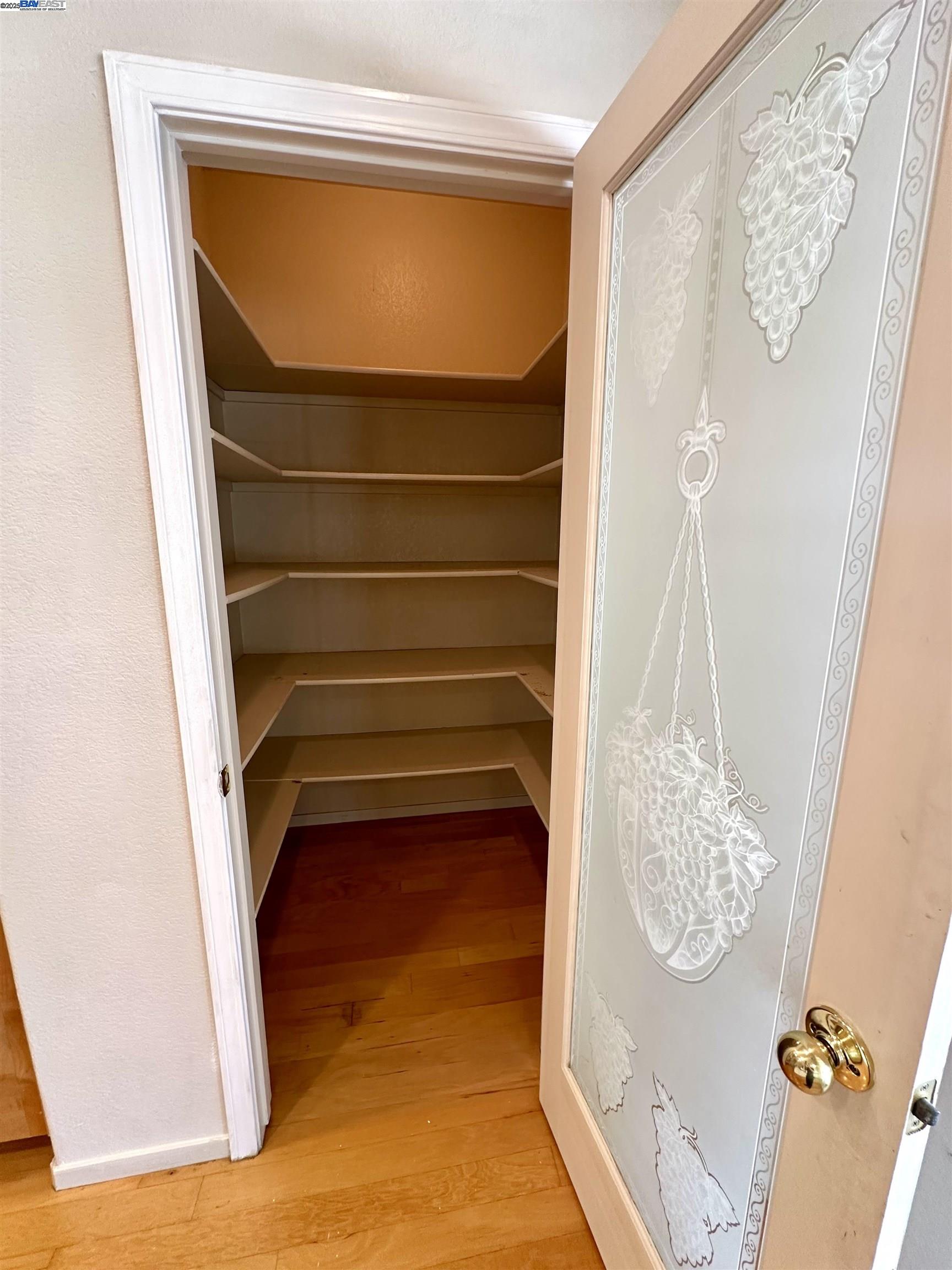 Detail Gallery Image 15 of 46 For 1721 Treehaven Lane, Tracy,  CA 95376 - 5 Beds | 3 Baths