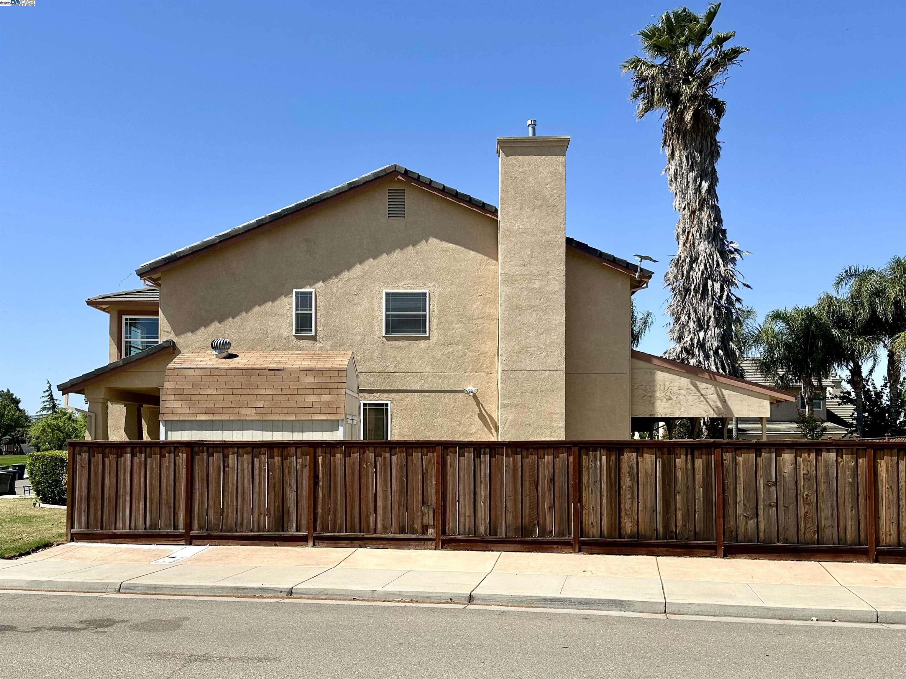 Detail Gallery Image 3 of 46 For 1721 Treehaven Lane, Tracy,  CA 95376 - 5 Beds | 3 Baths