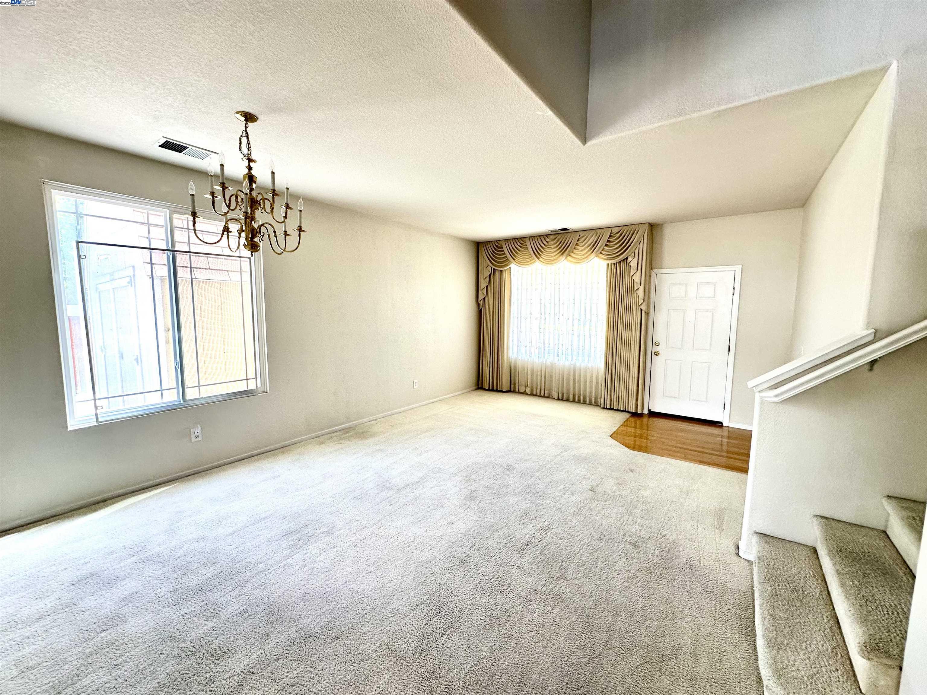Detail Gallery Image 6 of 46 For 1721 Treehaven Lane, Tracy,  CA 95376 - 5 Beds | 3 Baths
