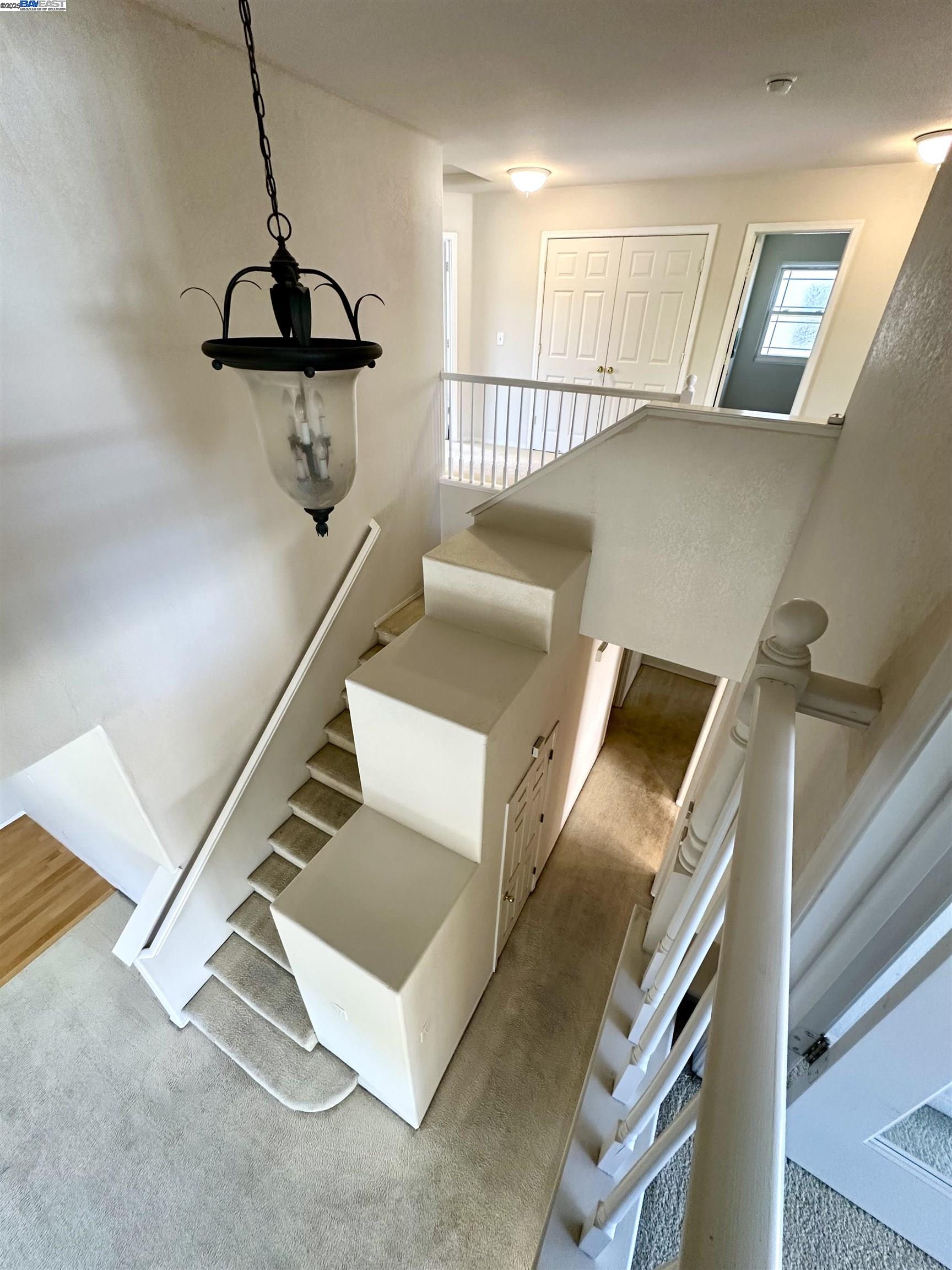 Detail Gallery Image 8 of 46 For 1721 Treehaven Lane, Tracy,  CA 95376 - 5 Beds | 3 Baths