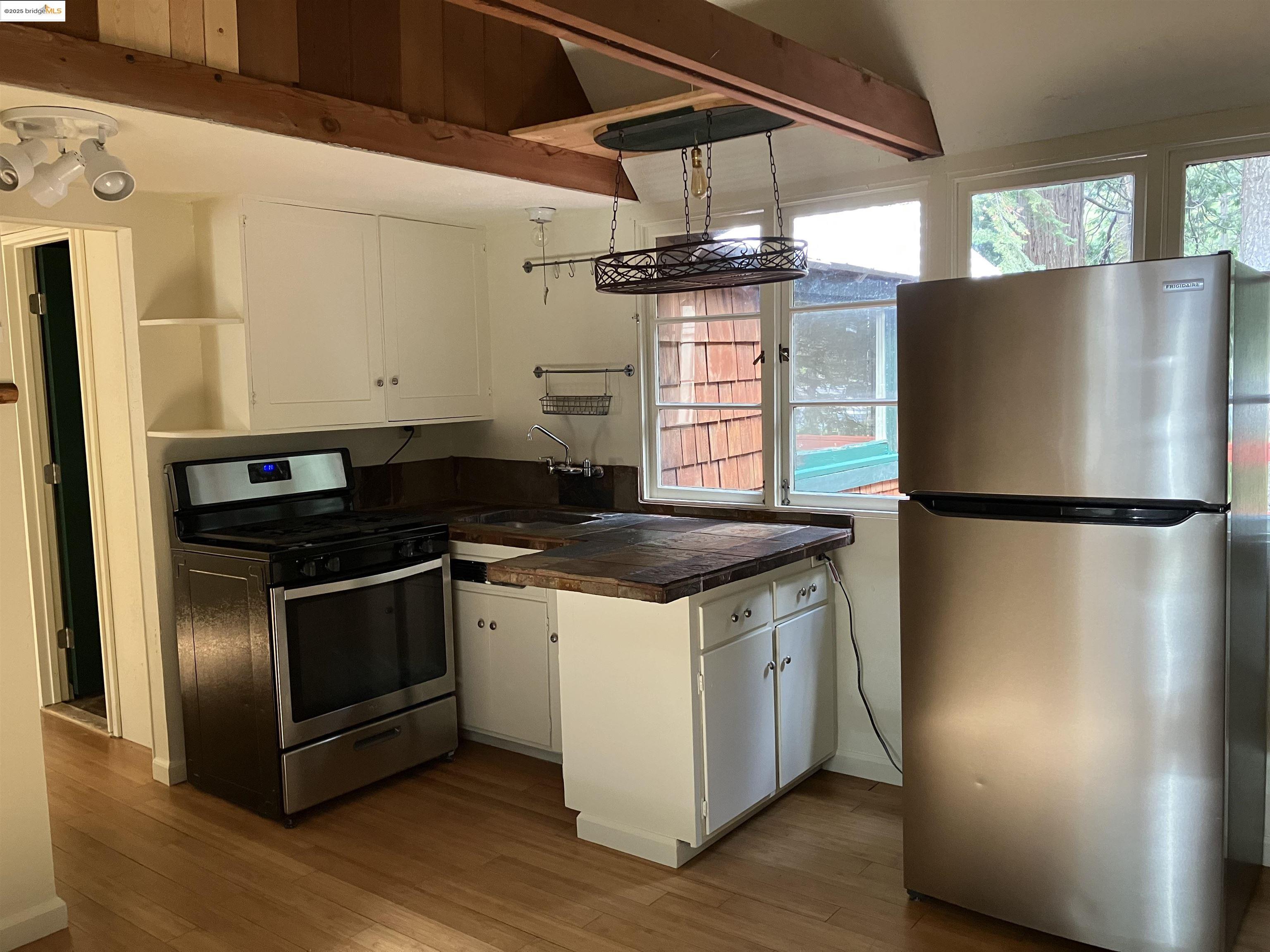 Detail Gallery Image 9 of 27 For 26425 Sno Bowl Rd., Long Barn,  CA 95335-0000 - 1 Beds | 1 Baths
