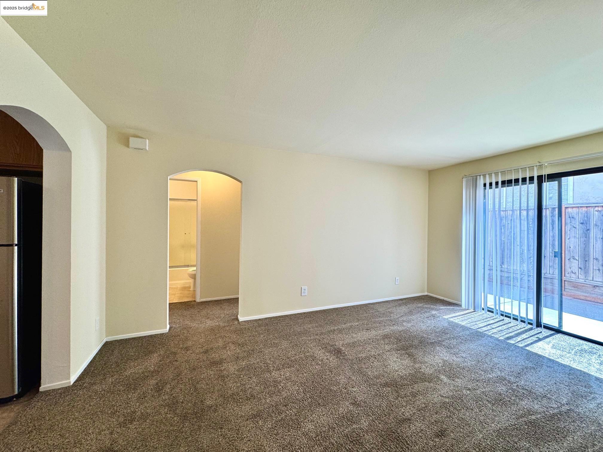 Detail Gallery Image 8 of 17 For 554 Bancroft Ave #101,  San Leandro,  CA 94577 - 2 Beds | 1 Baths