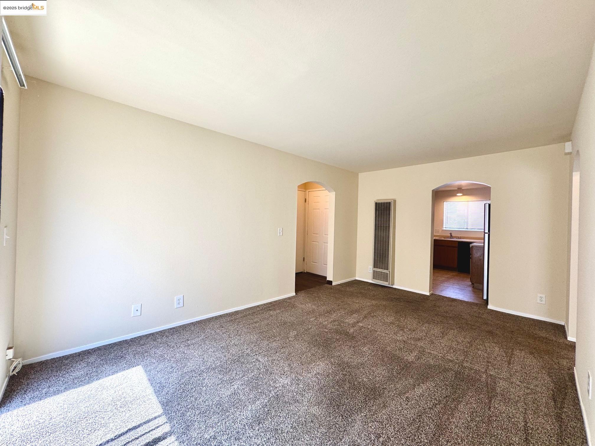 Detail Gallery Image 10 of 17 For 554 Bancroft Ave #101,  San Leandro,  CA 94577 - 2 Beds | 1 Baths