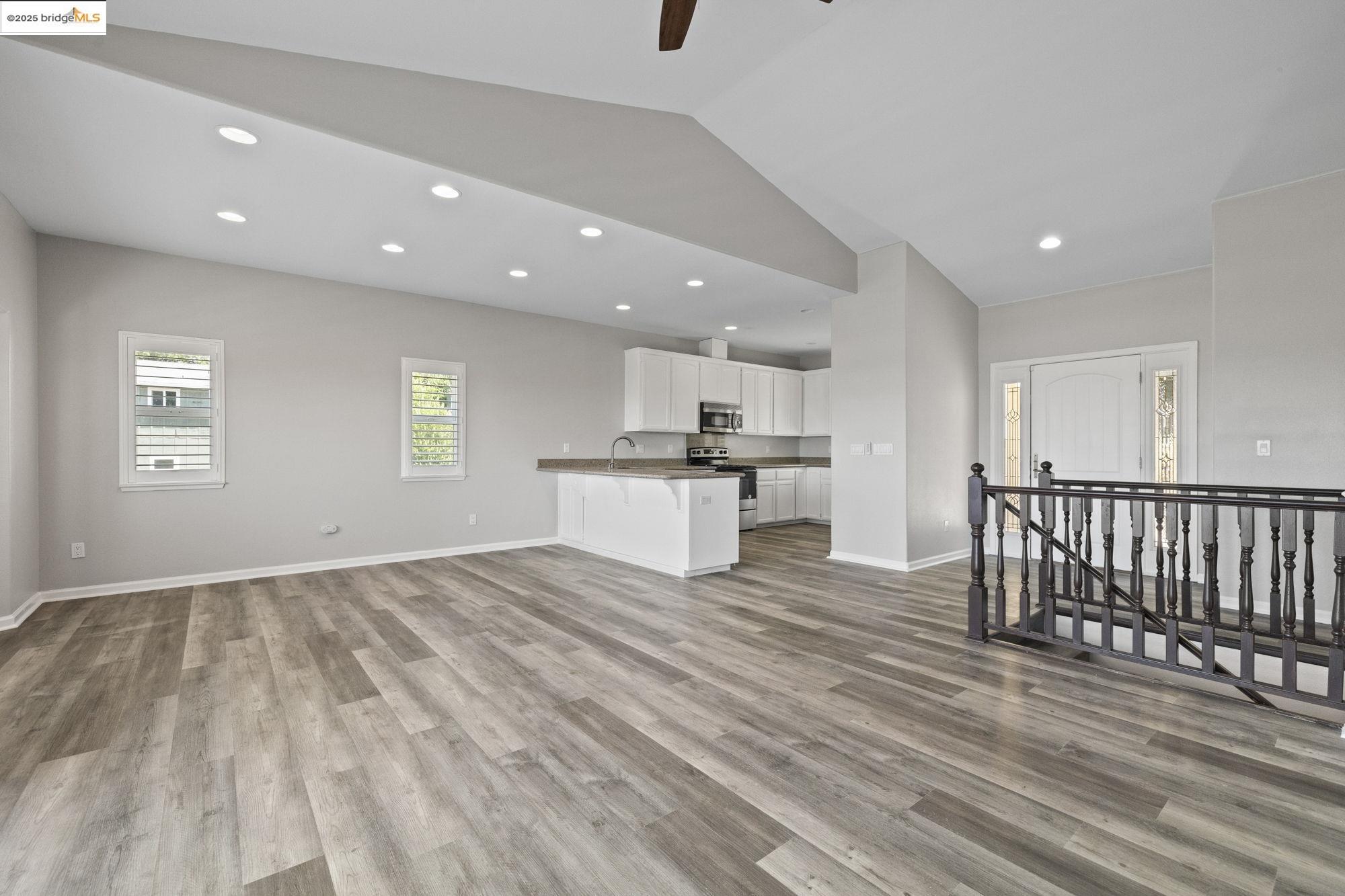 Detail Gallery Image 6 of 34 For 21200 Oman Dr, Soulsbyville,  CA 95372 - 3 Beds | 2/1 Baths