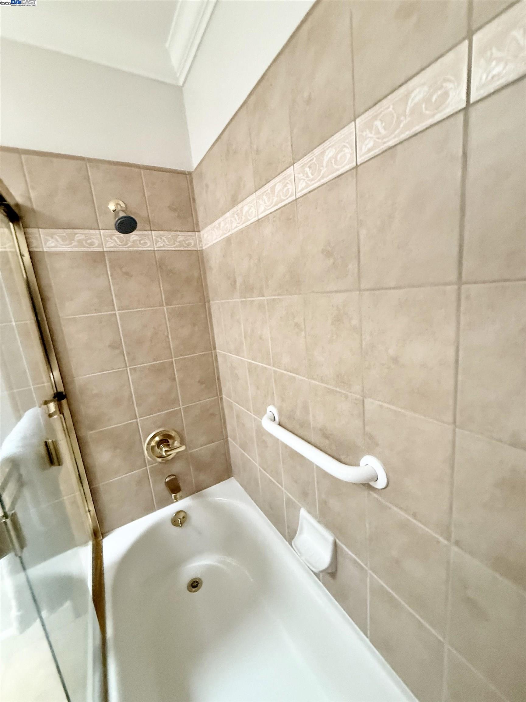 Detail Gallery Image 21 of 33 For 2217 Ptarmigan Dr #2,  Walnut Creek,  CA 94595 - 2 Beds | 2 Baths