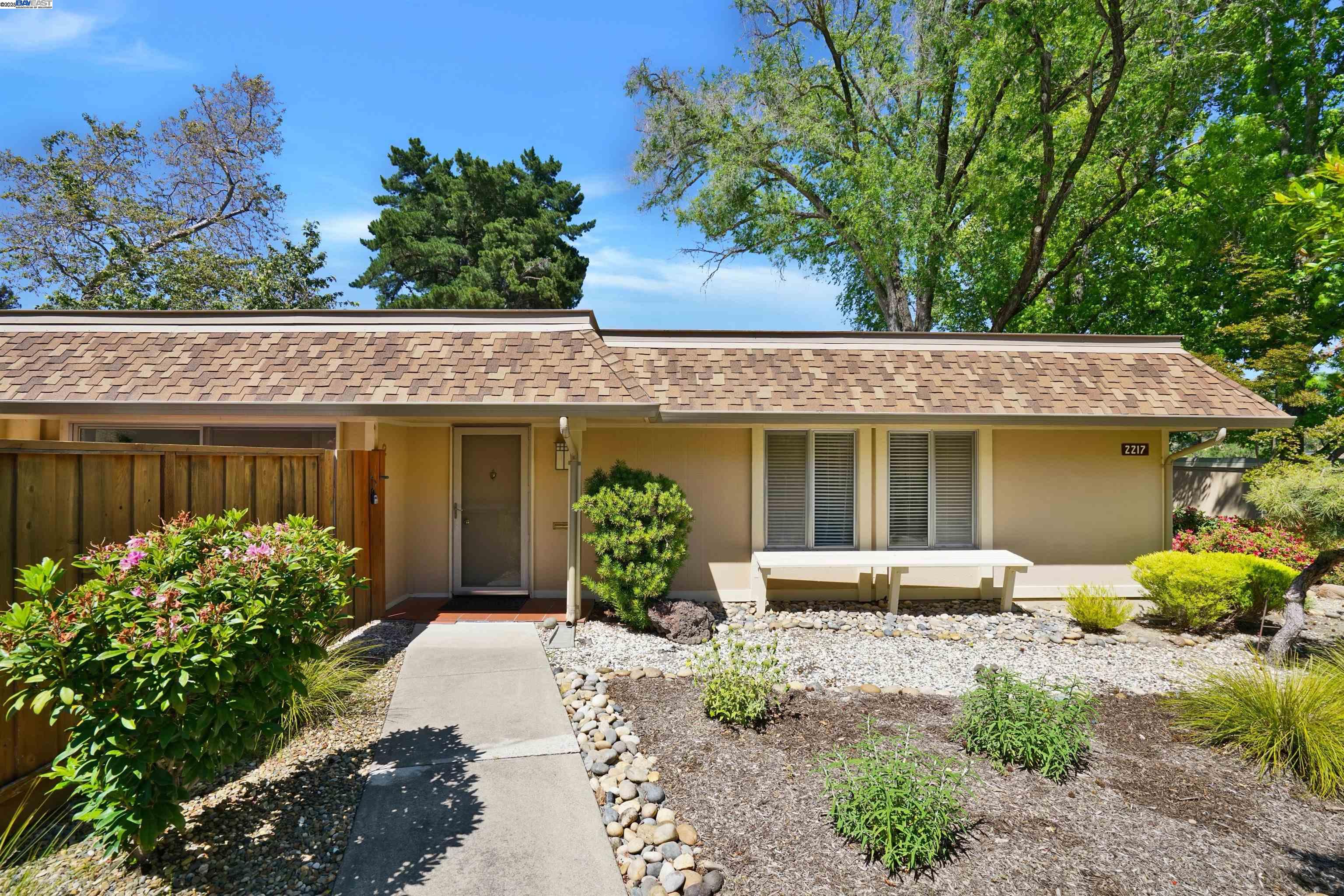 Detail Gallery Image 32 of 33 For 2217 Ptarmigan Dr #2,  Walnut Creek,  CA 94595 - 2 Beds | 2 Baths