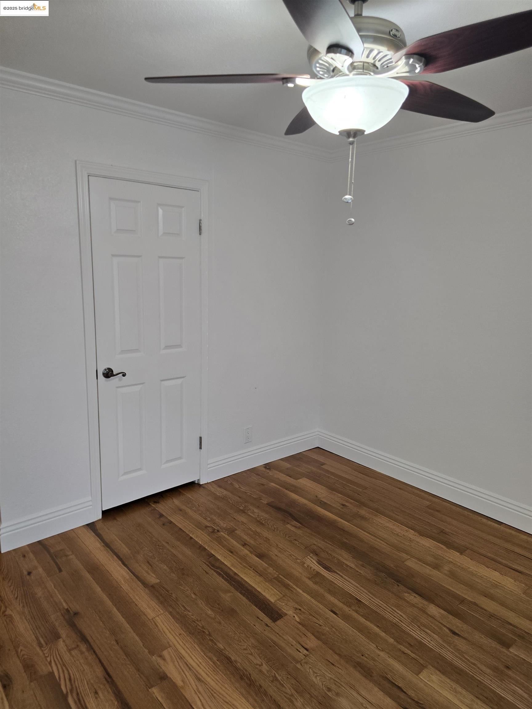Detail Gallery Image 8 of 10 For 4103 Dickson Ct, Oakland,  CA 94605 - 3 Beds | 1 Baths