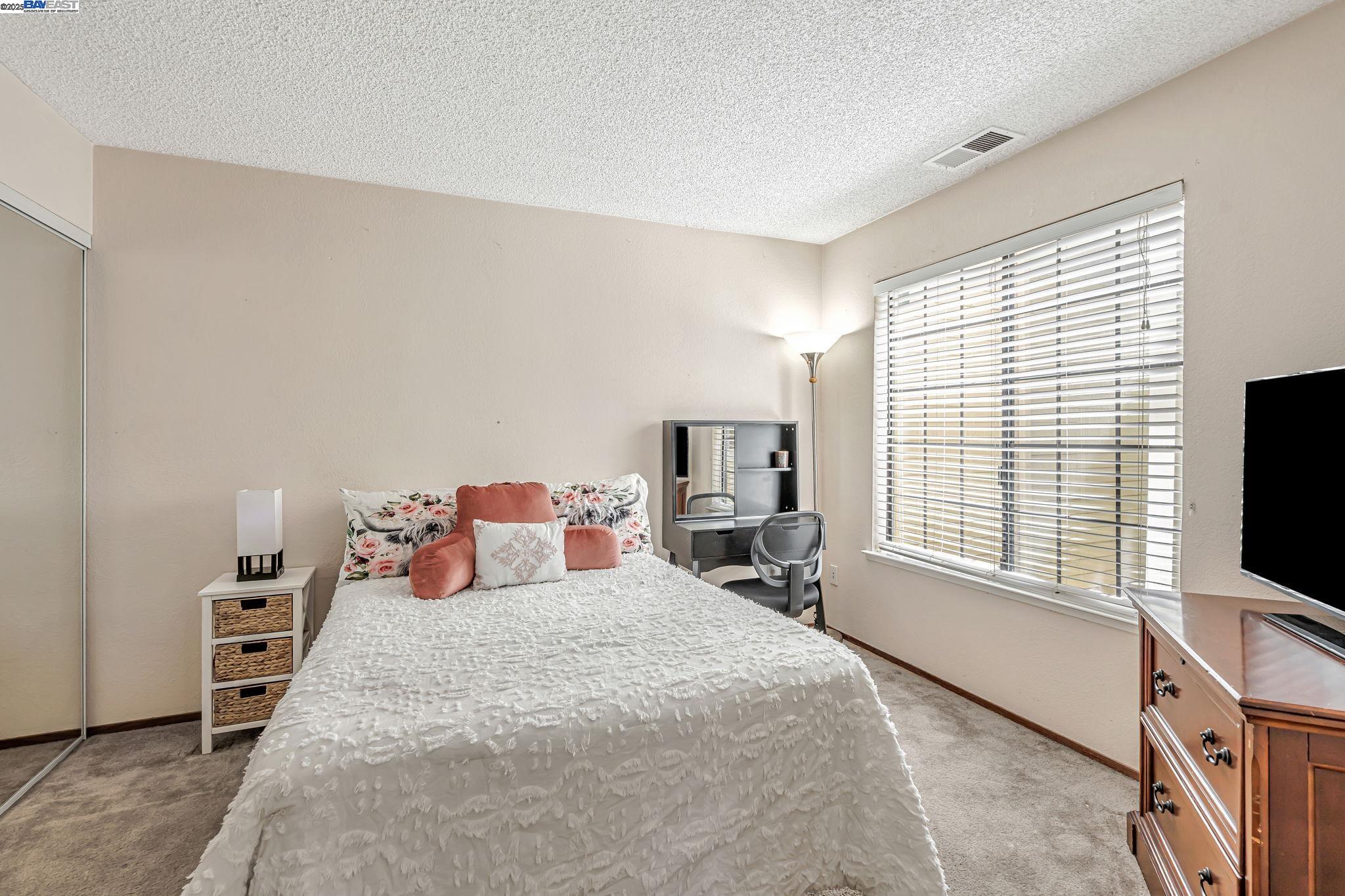 Detail Gallery Image 19 of 28 For 509 Devonwood, Hercules,  CA 94547 - 2 Beds | 2 Baths