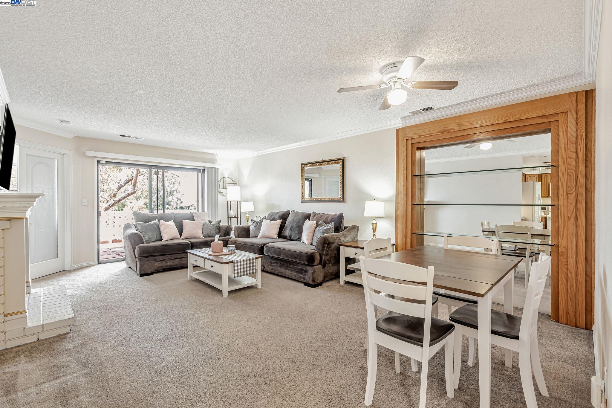 Detail Gallery Image 4 of 28 For 509 Devonwood, Hercules,  CA 94547 - 2 Beds | 2 Baths