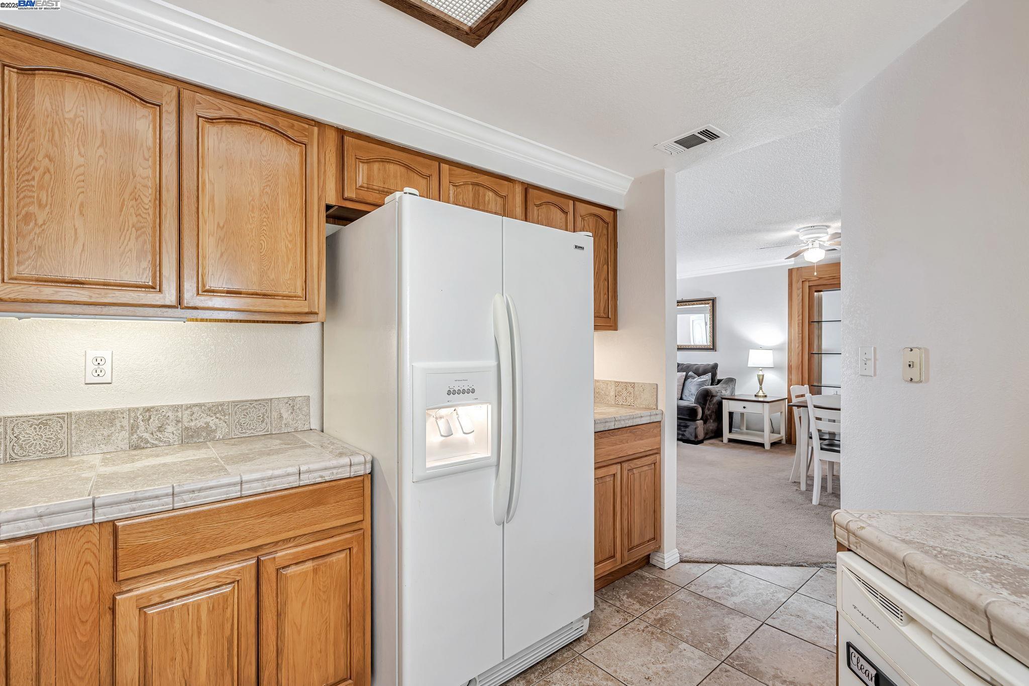 Detail Gallery Image 9 of 28 For 509 Devonwood, Hercules,  CA 94547 - 2 Beds | 2 Baths