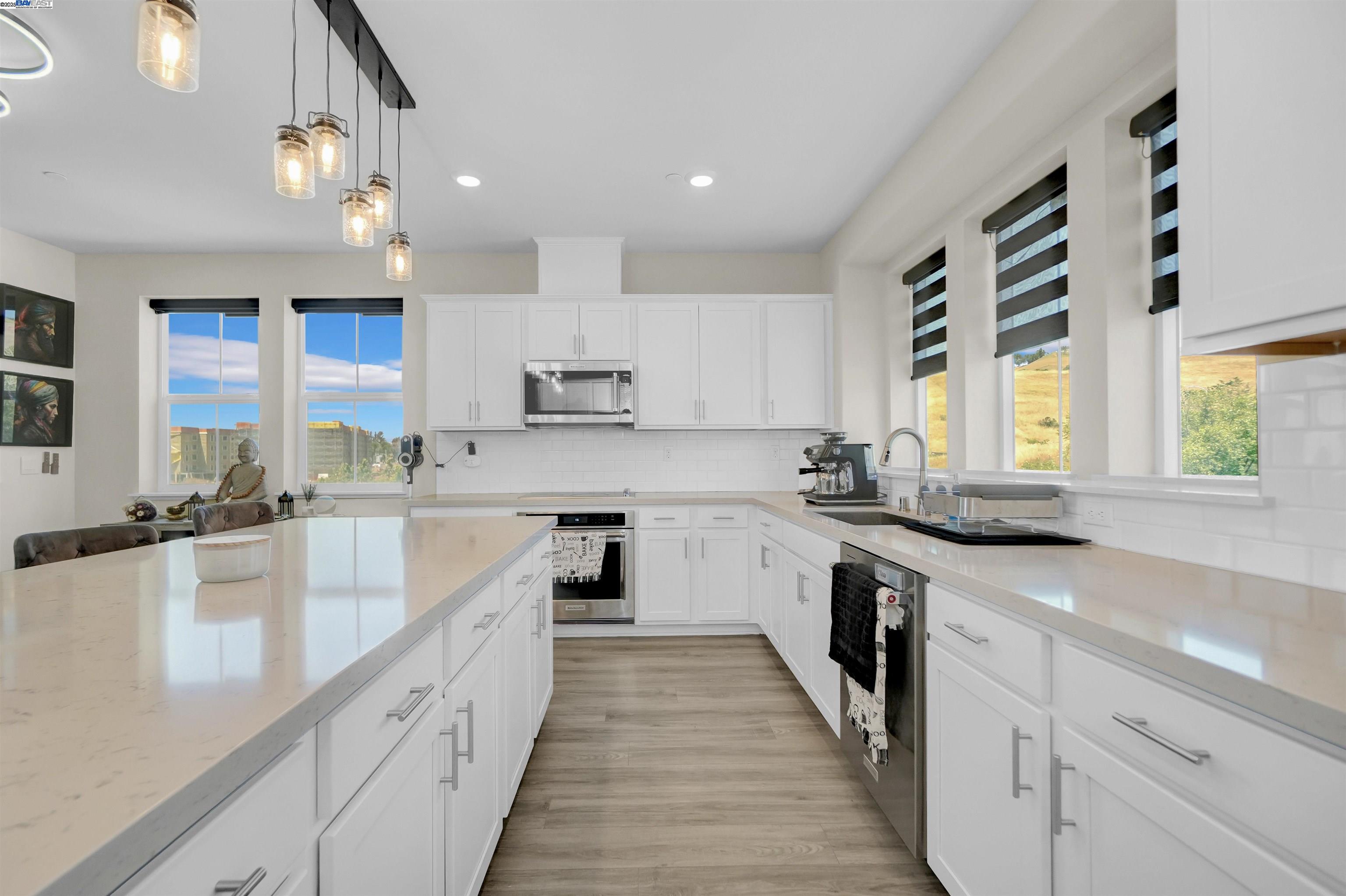 Photo #5: 41098162 Listing: Photo #5