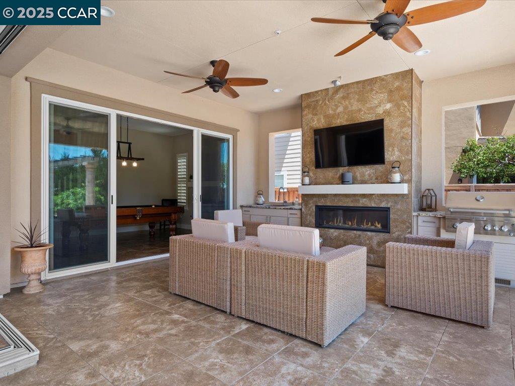 Detail Gallery Image 19 of 55 For 1927 Vintage Cir, Brentwood,  CA 94513 - 5 Beds | 4/1 Baths