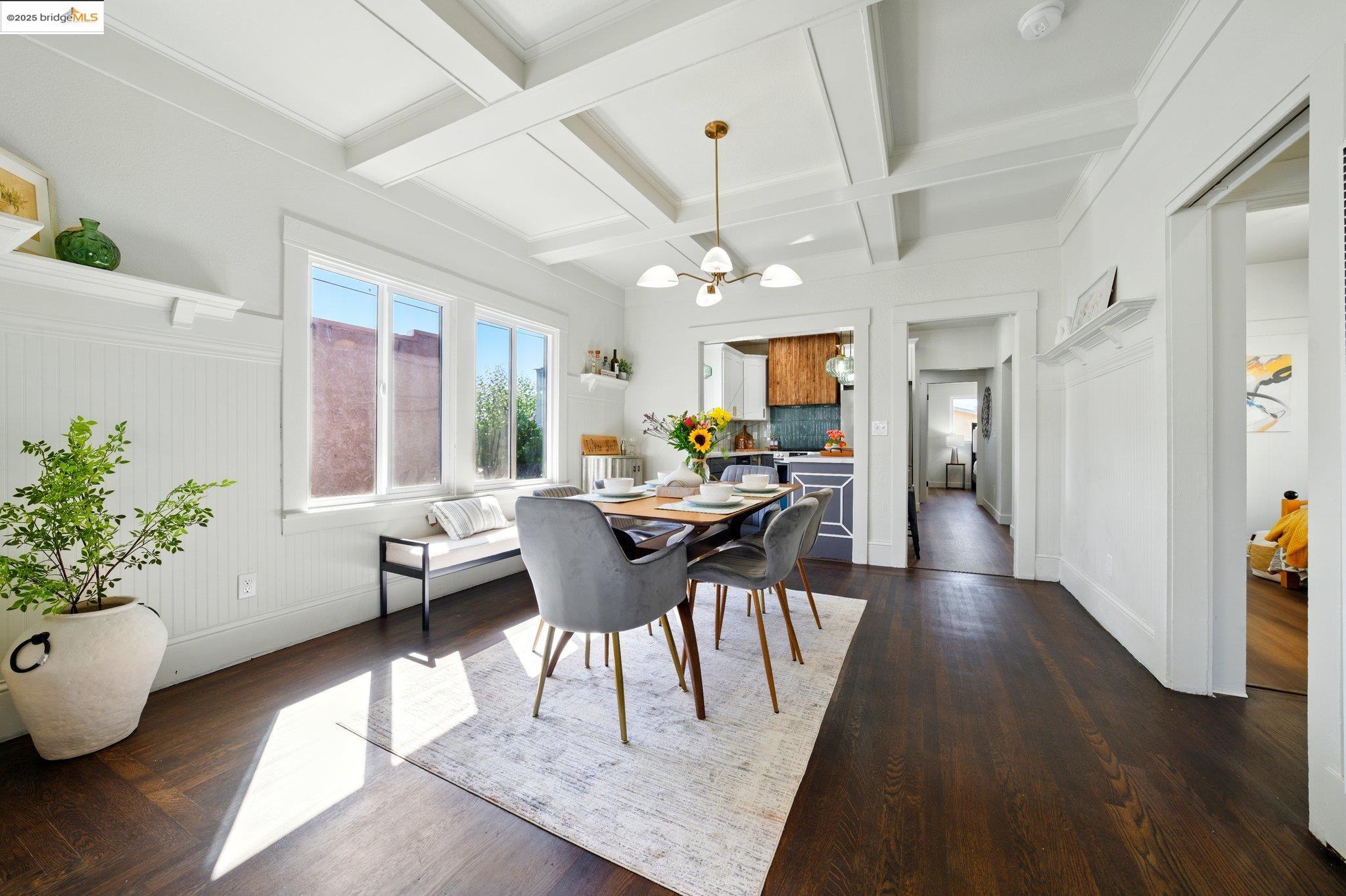 Detail Gallery Image 12 of 60 For 2507 63rd Ave, Oakland,  CA 94605 - 3 Beds | 2 Baths