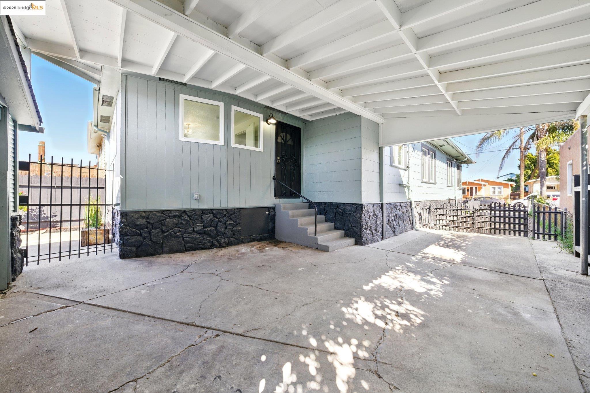 Detail Gallery Image 50 of 60 For 2507 63rd Ave, Oakland,  CA 94605 - 3 Beds | 2 Baths