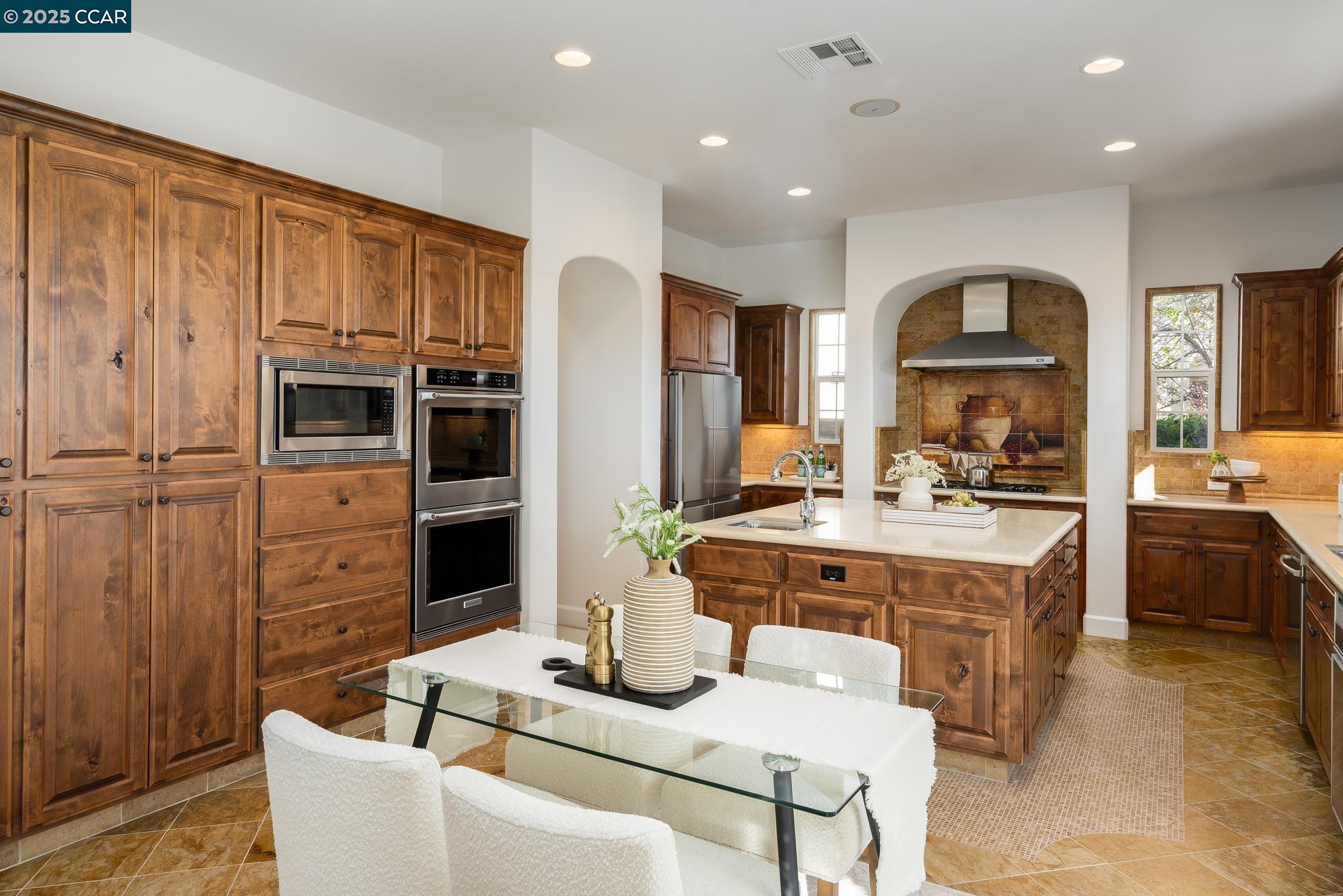 Detail Gallery Image 18 of 55 For 2032 Feathermint Dr, San Ramon,  CA 94582 - 4 Beds | 2/1 Baths