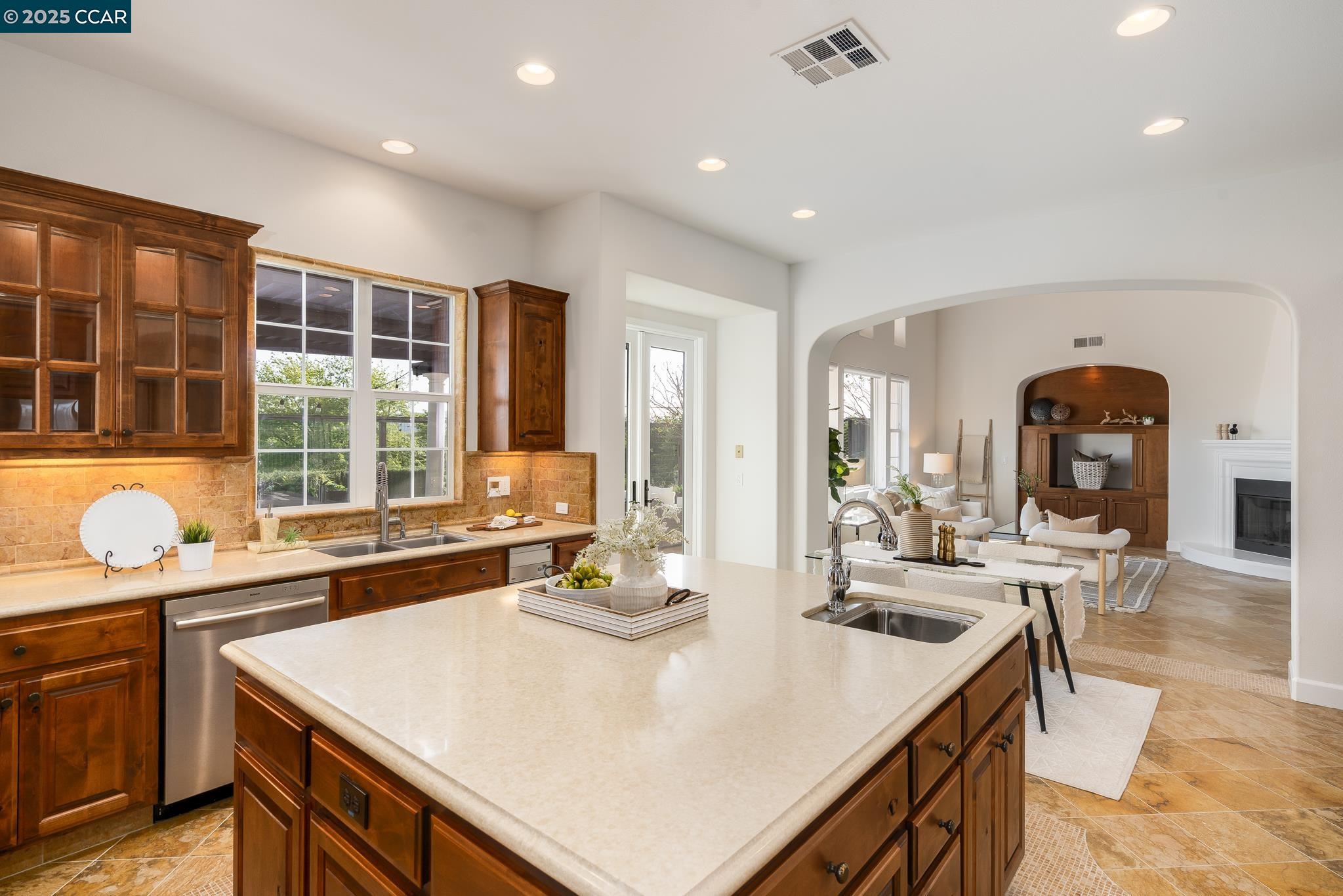 Detail Gallery Image 19 of 55 For 2032 Feathermint Dr, San Ramon,  CA 94582 - 4 Beds | 2/1 Baths