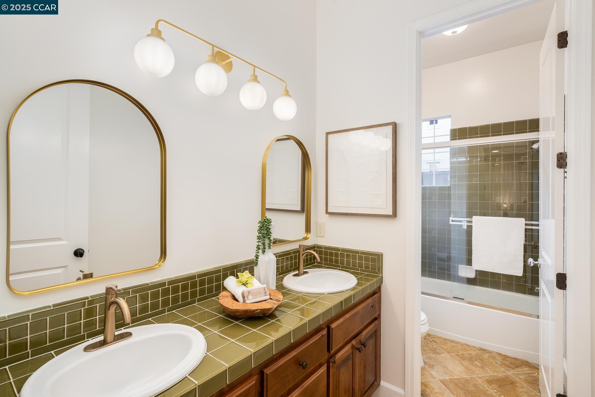 Detail Gallery Image 28 of 55 For 2032 Feathermint Dr, San Ramon,  CA 94582 - 4 Beds | 2/1 Baths